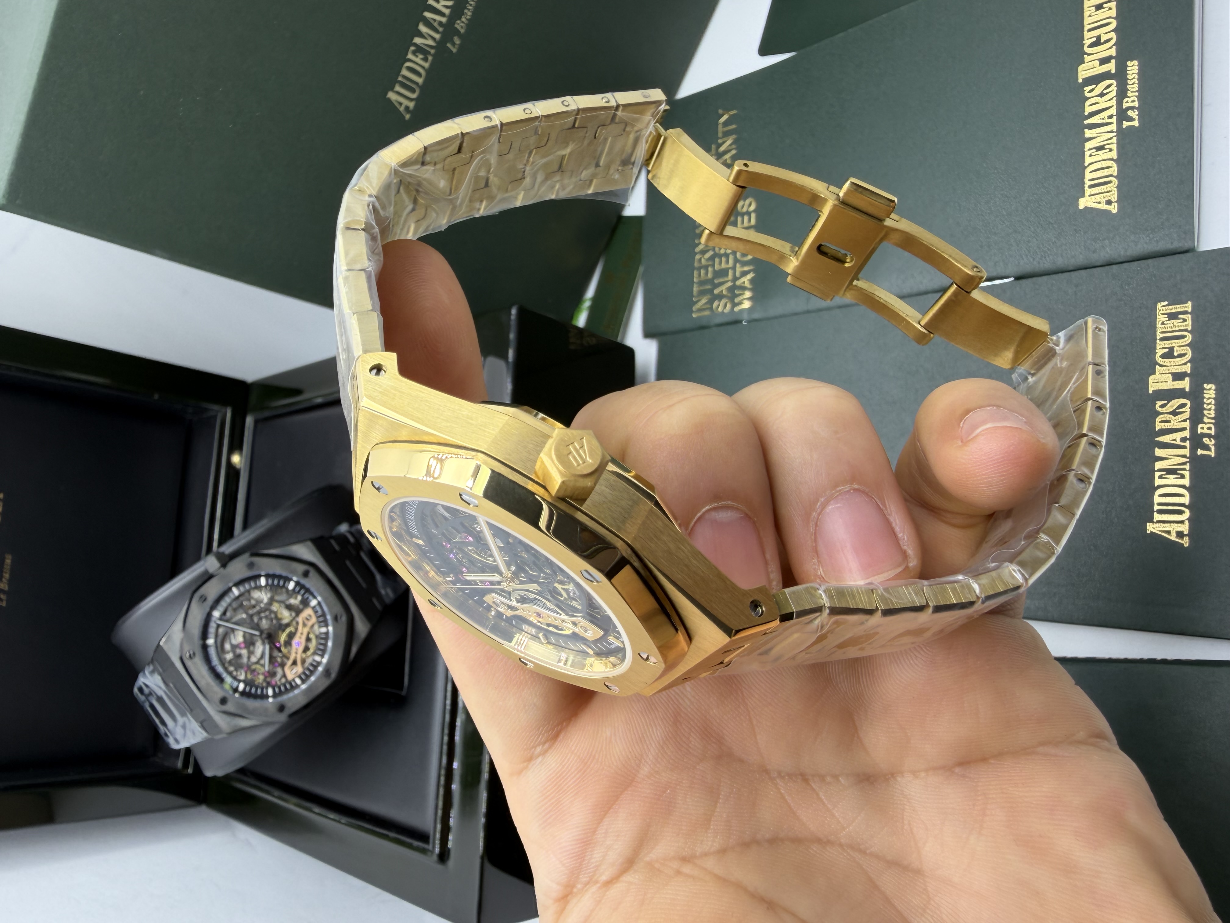 Audemars Piguet Royal Oak dourado dial preto