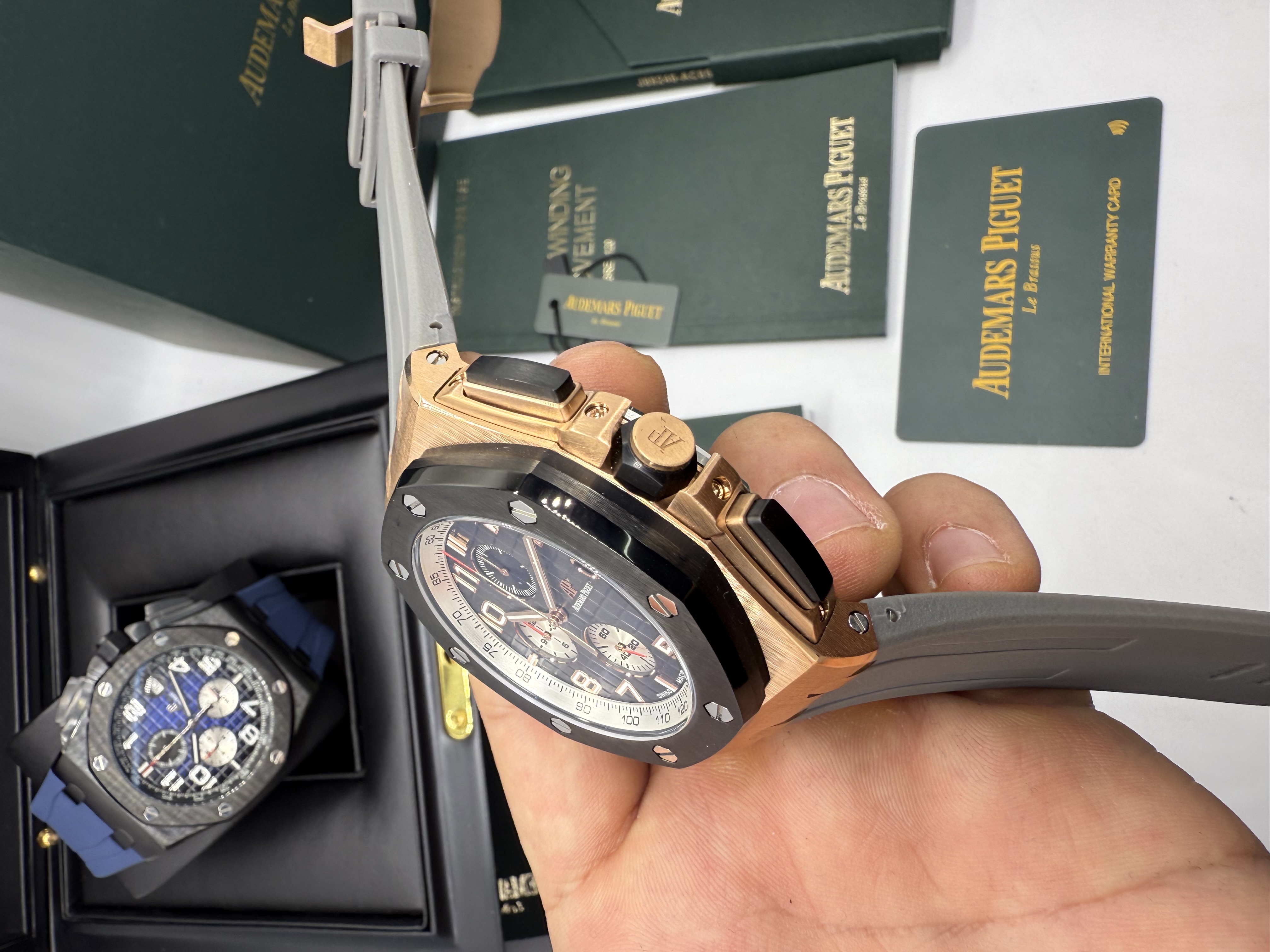 Audemars Piguet Royal Oak Offshore Cinza e Rosê