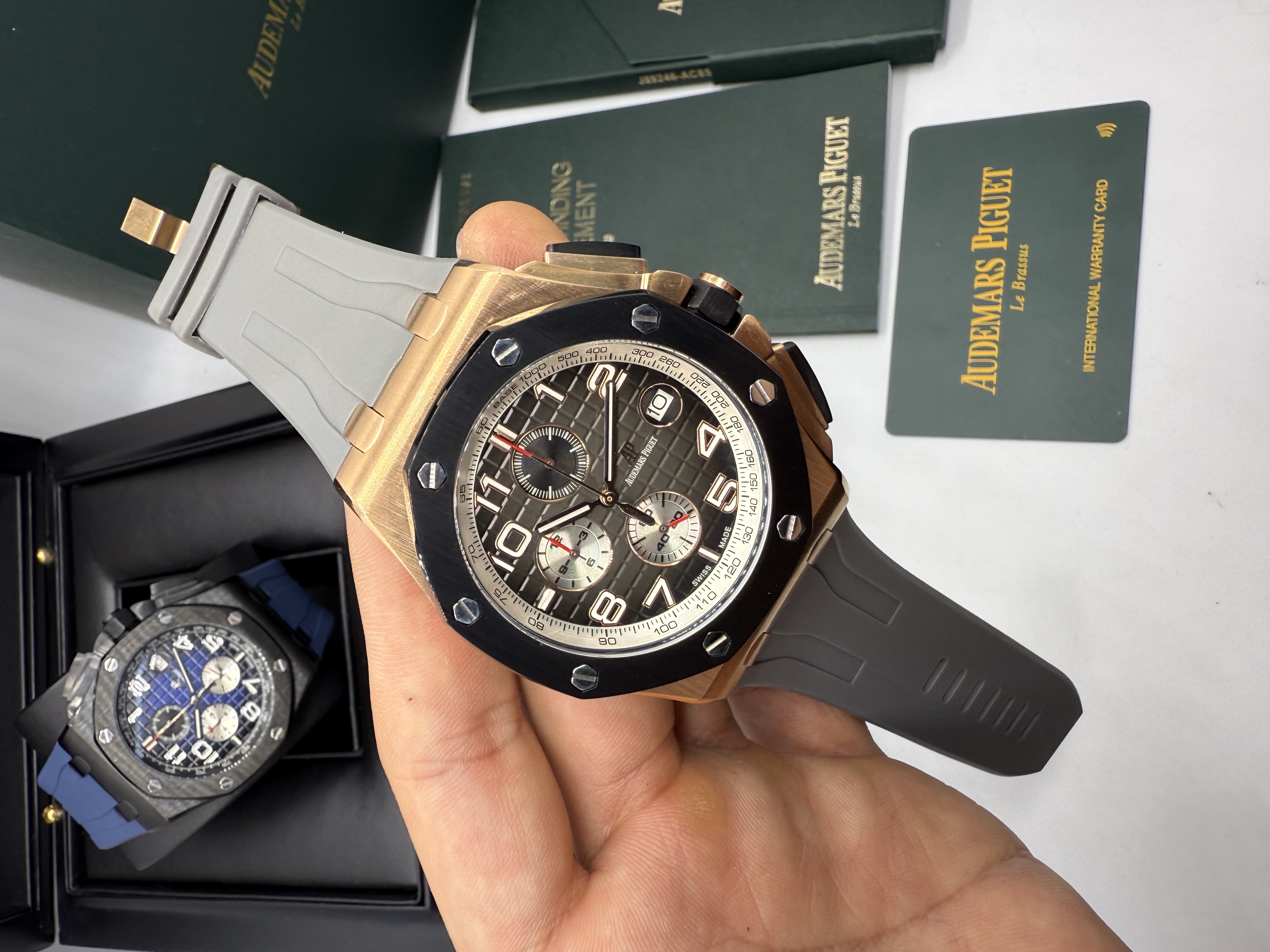 Audemars Piguet Royal Oak Offshore Cinza e Rosê