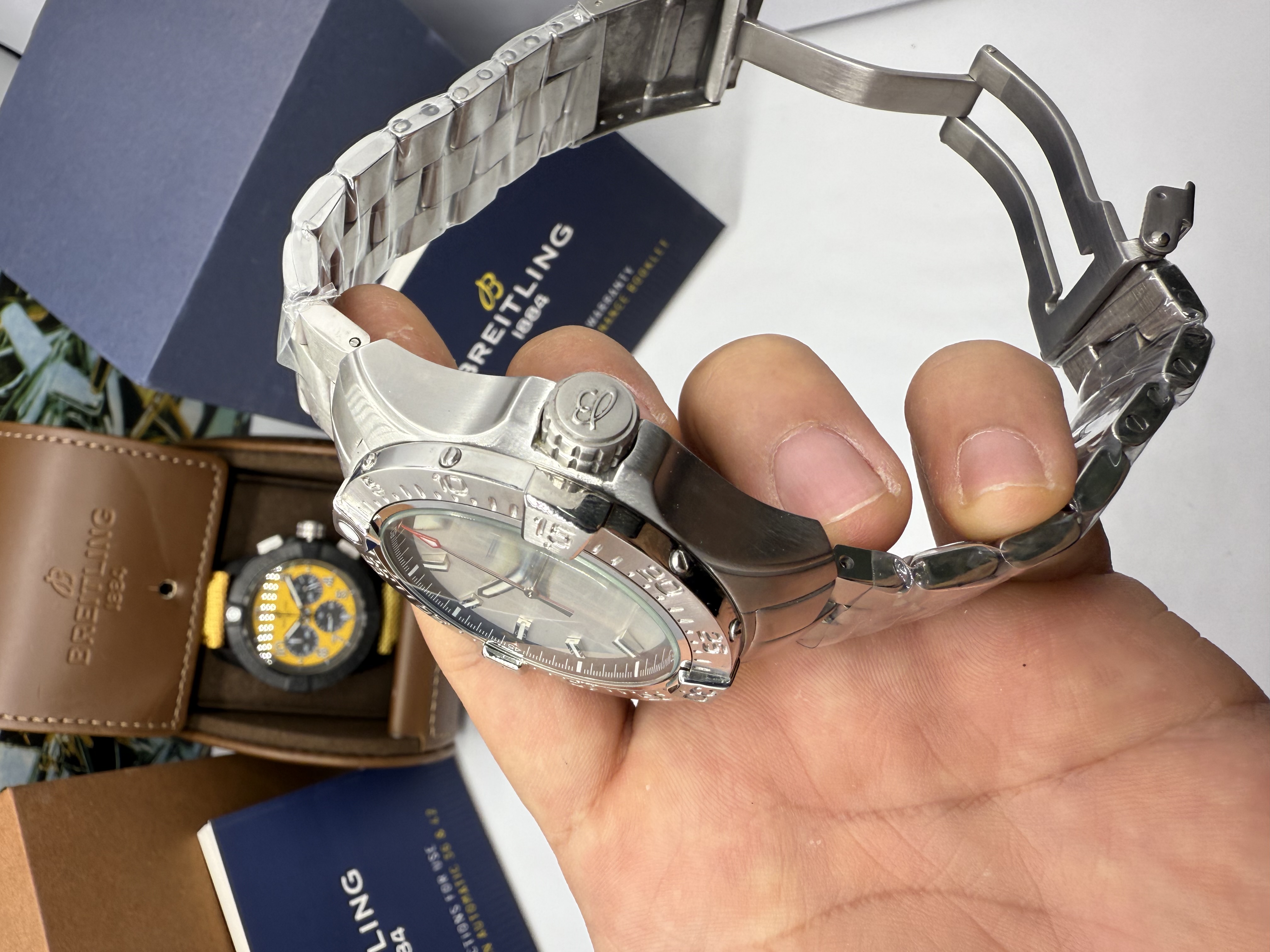 Breitling Avenger 44 Dial Prata