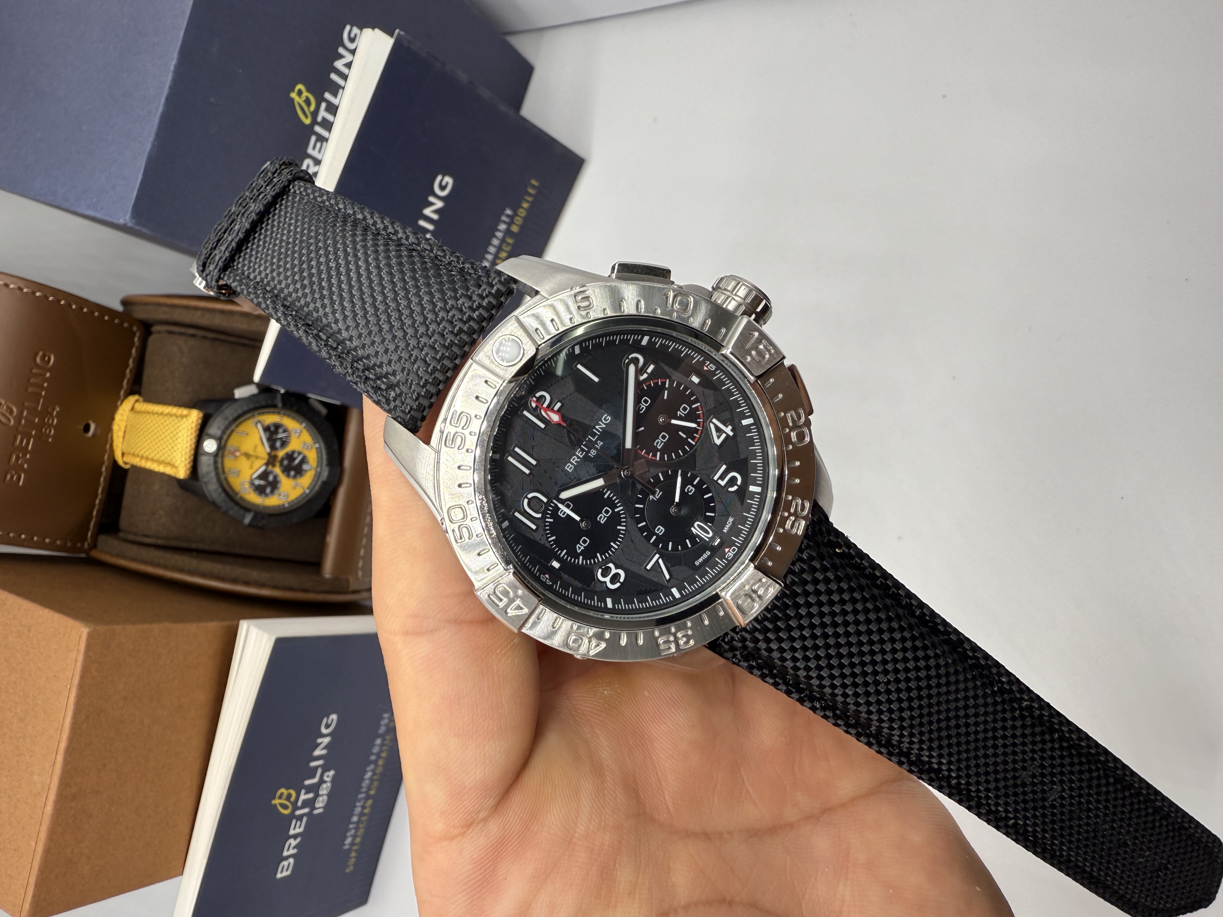 Breitling Avenger Chronograph 44 Preto