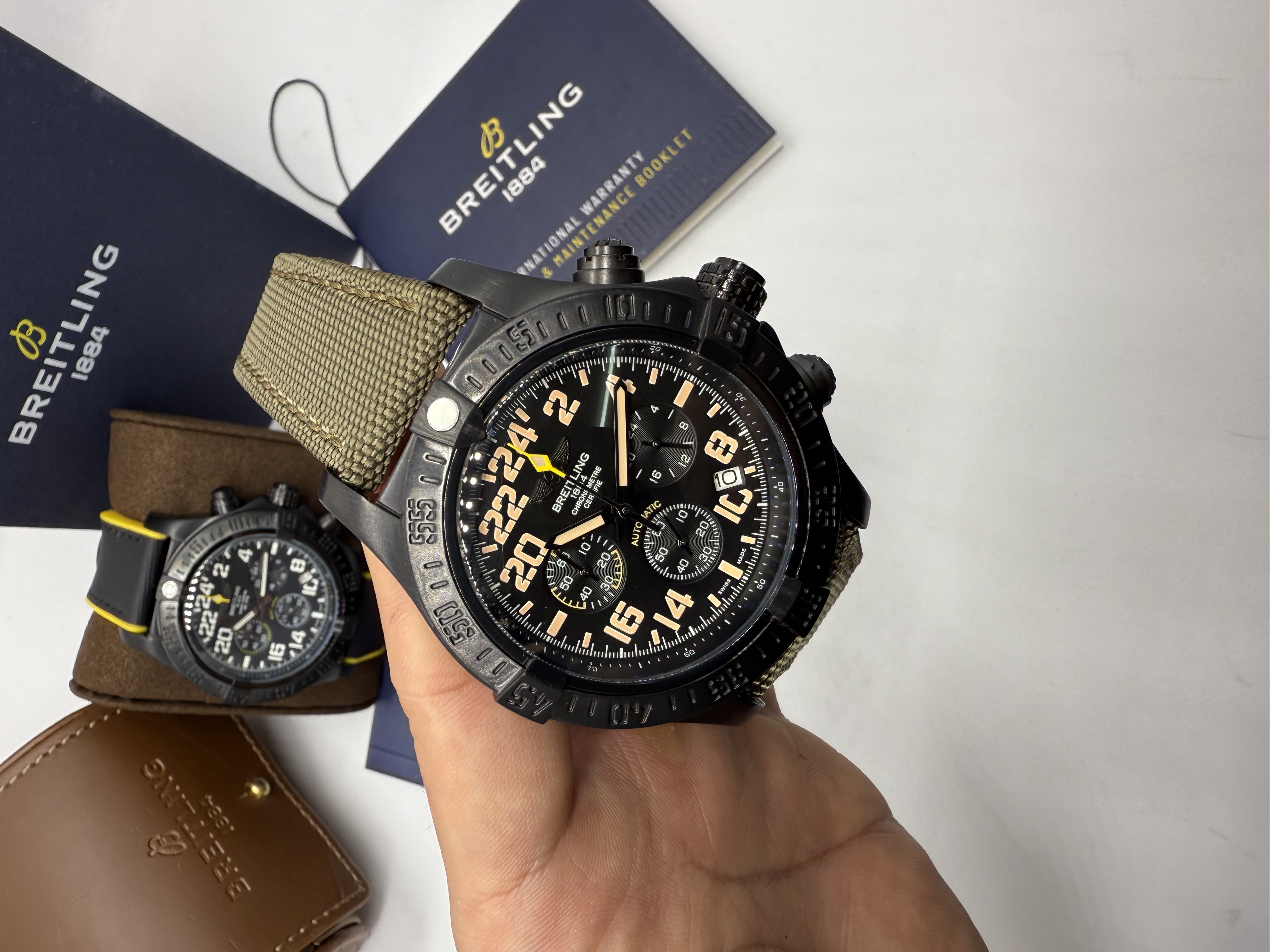 Breitling Avenger Chronograph Verde Militar