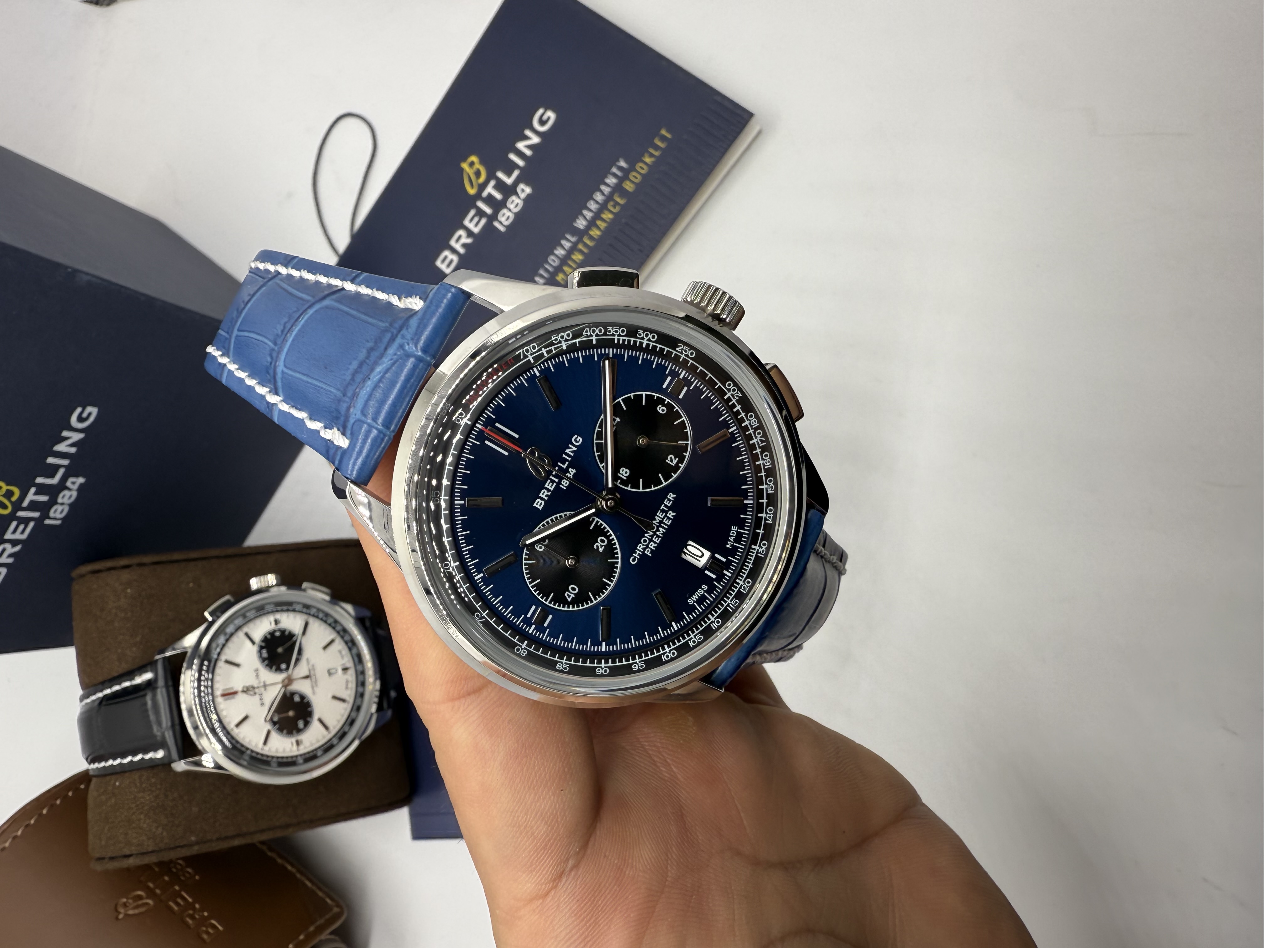 Breitling B01 Chronograph 42 Dial Azul