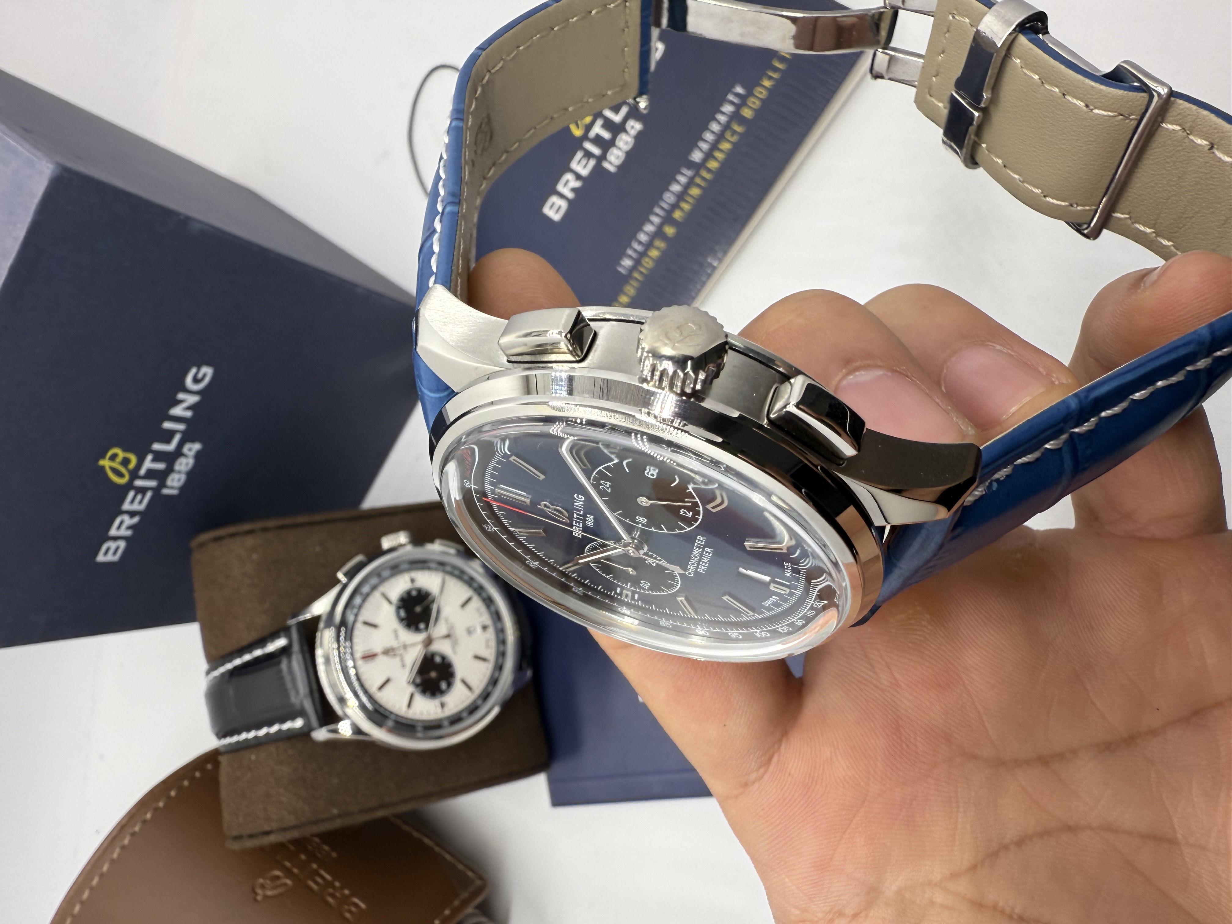 Breitling B01 Chronograph 42 Dial Azul