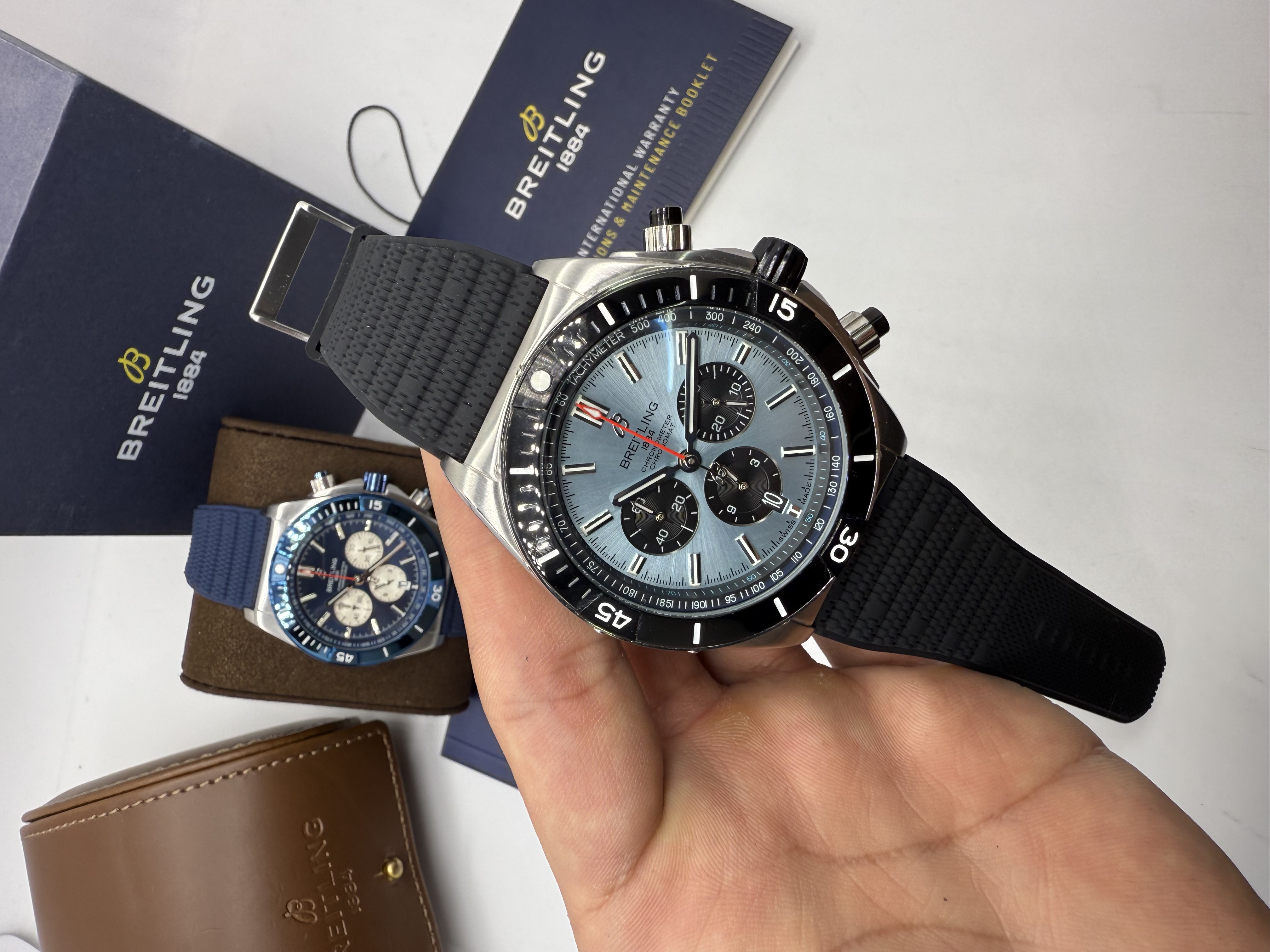 Breitling Chronomat Chronograph Dial Azul Claro