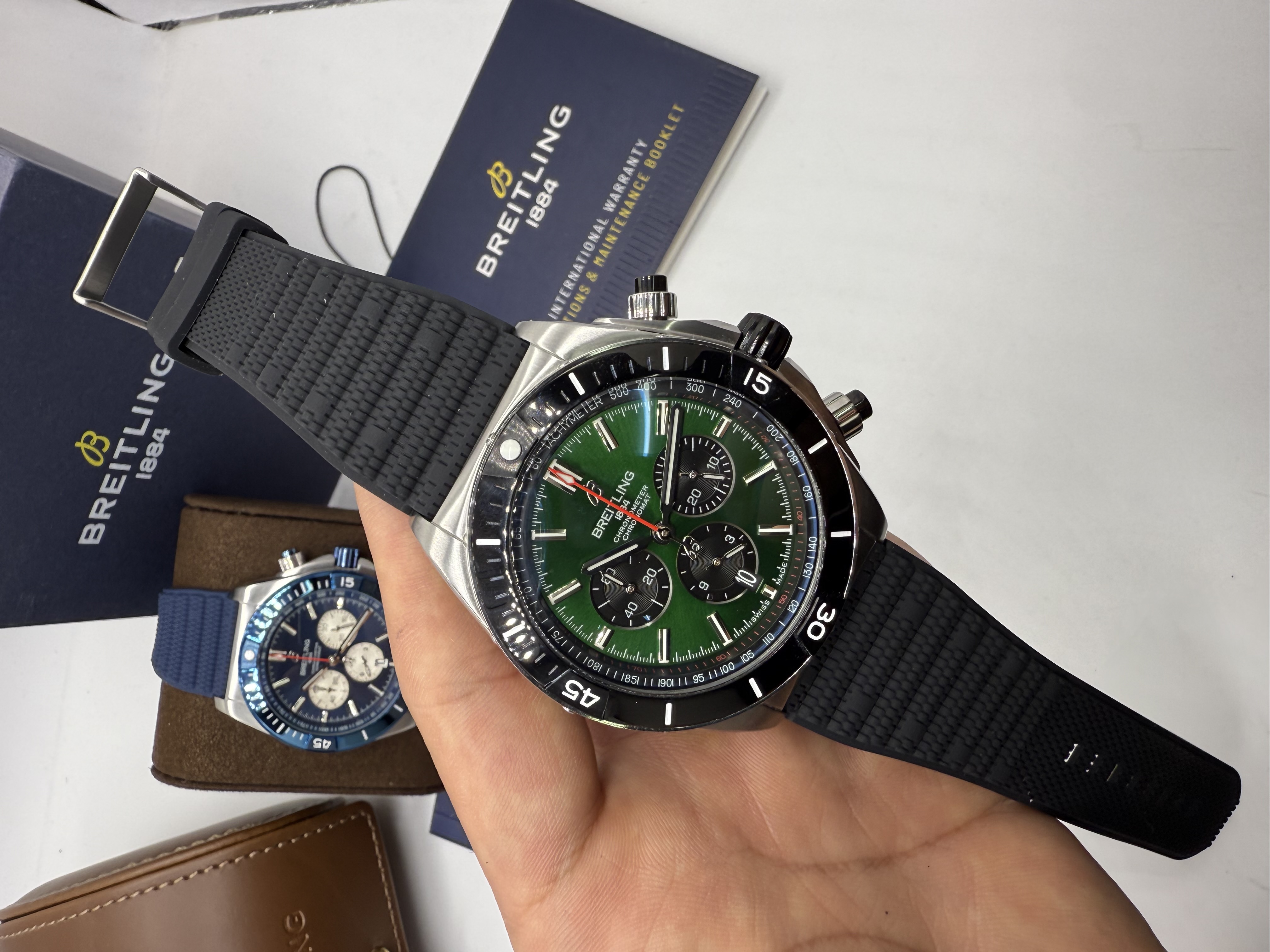 Breitling Chronomat Dial  Verde