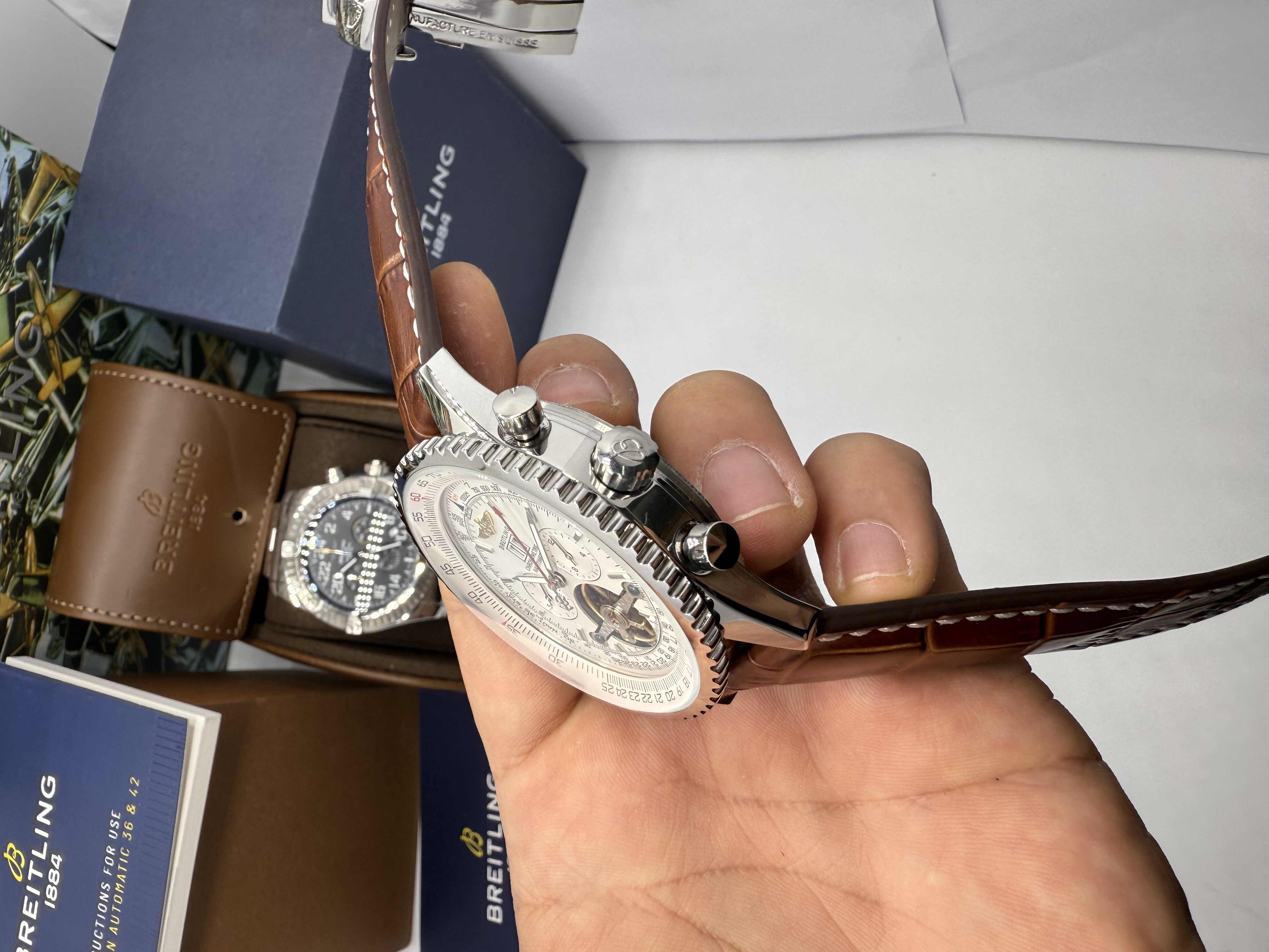 Breitling Navitimer Turbilhão Dial Branco