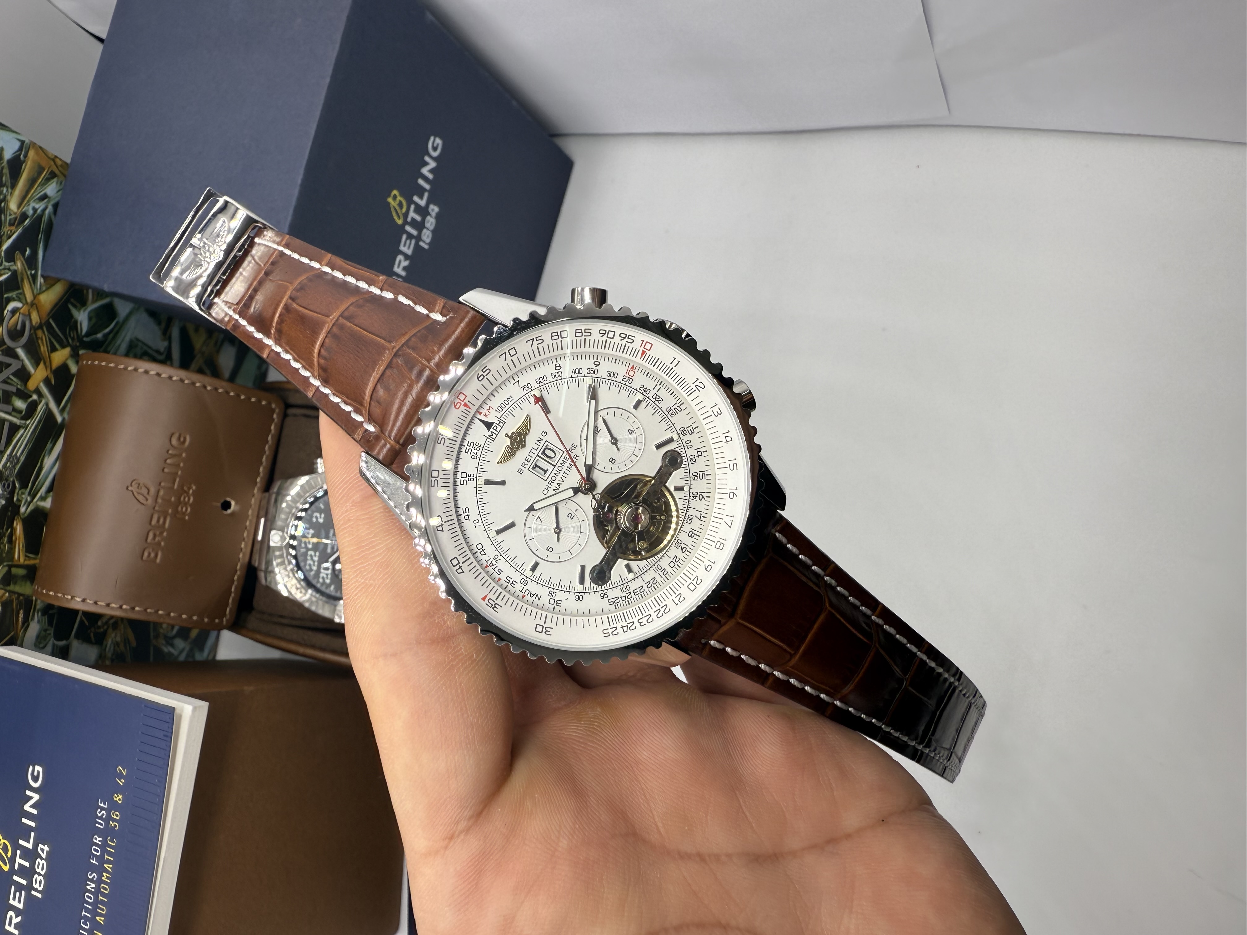 Breitling Navitimer Turbilhão Dial Branco
