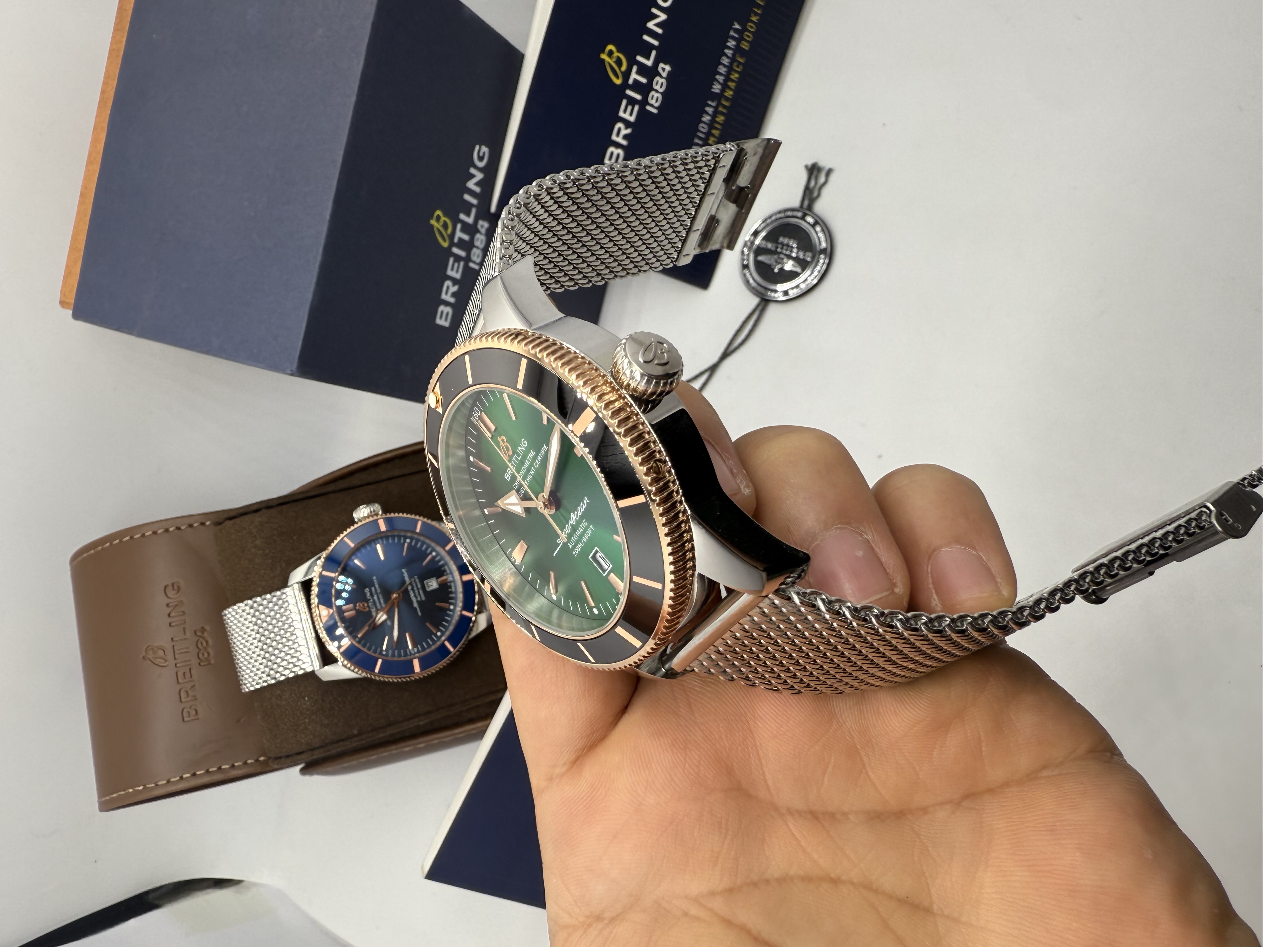 Breitling Superocean Heritage Verde e Rosê