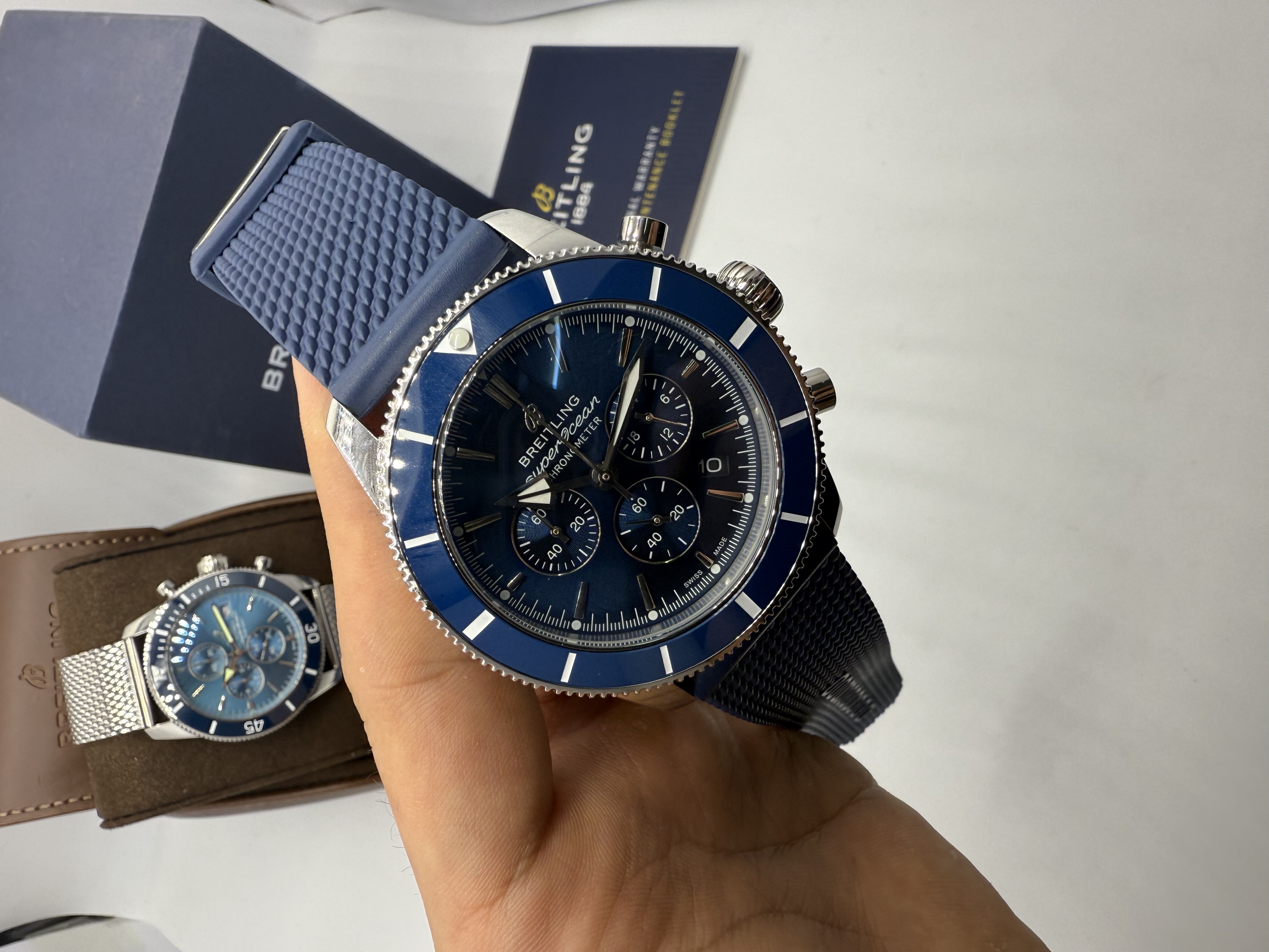 Breitling Superocean Heritage Chronograf Azul
