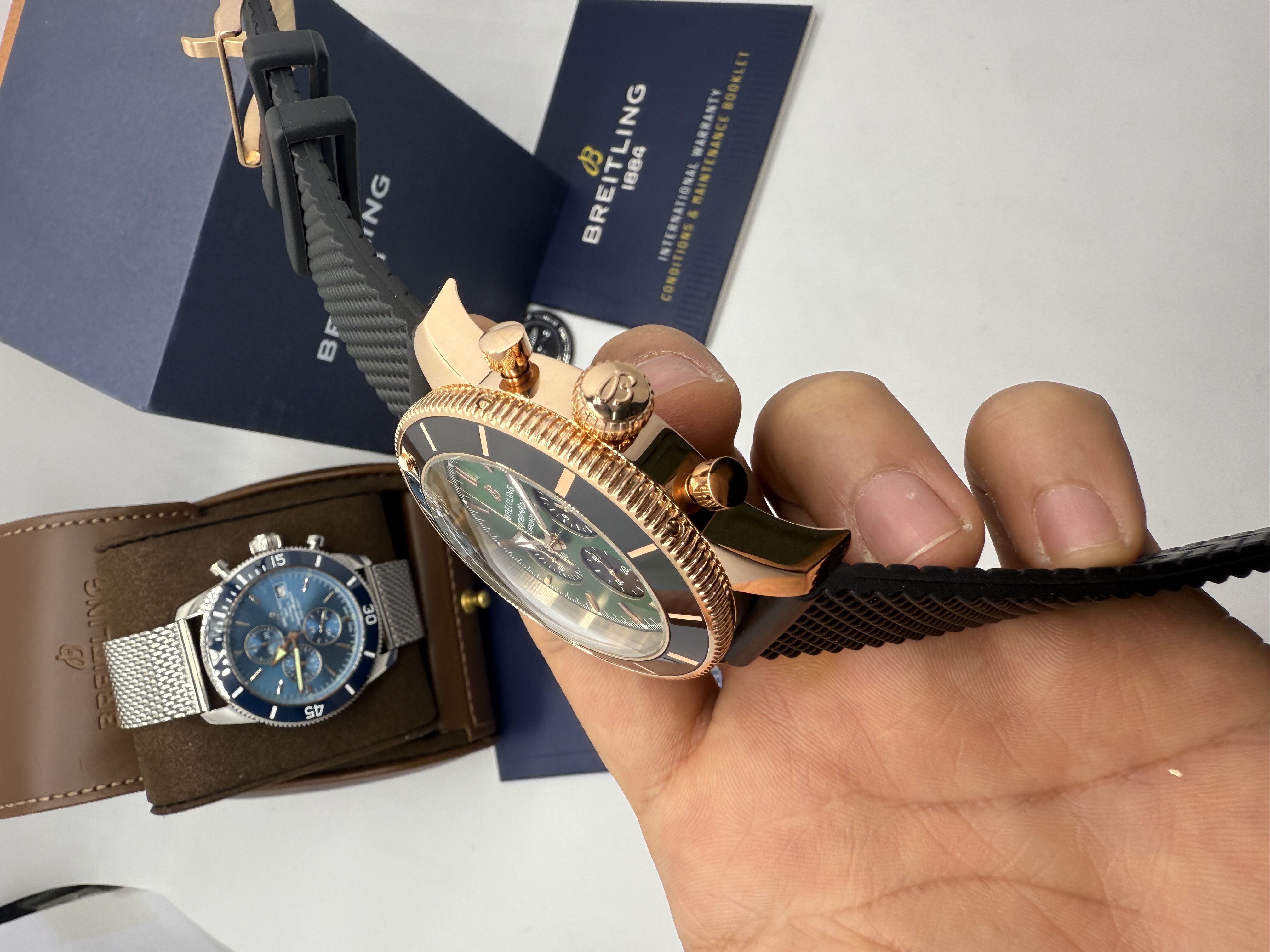 Breitling Superocean Heritage Chronograf Verde e Rosê