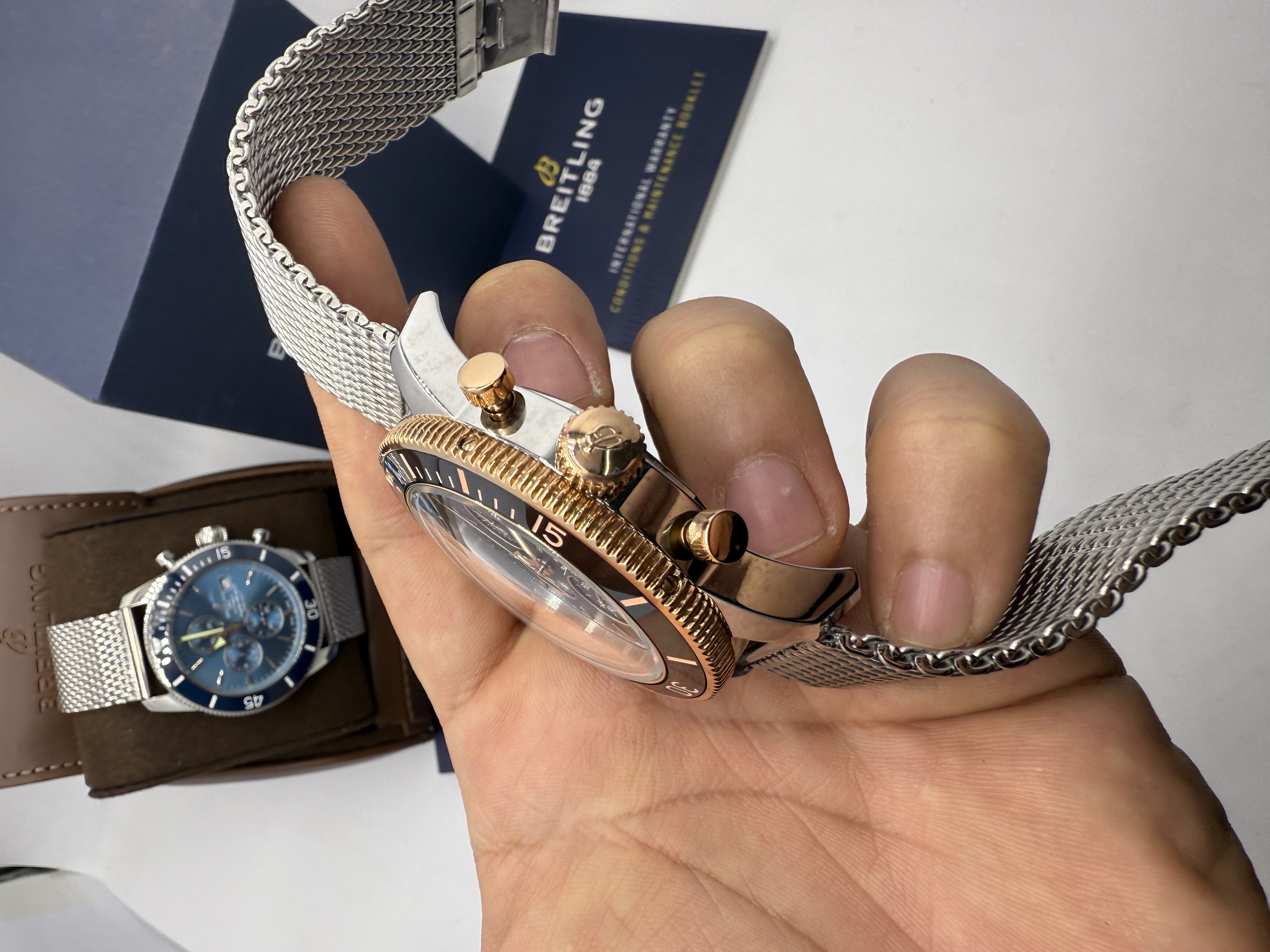 Breitling Superocean Heritage Chronograph Preto e Rosê