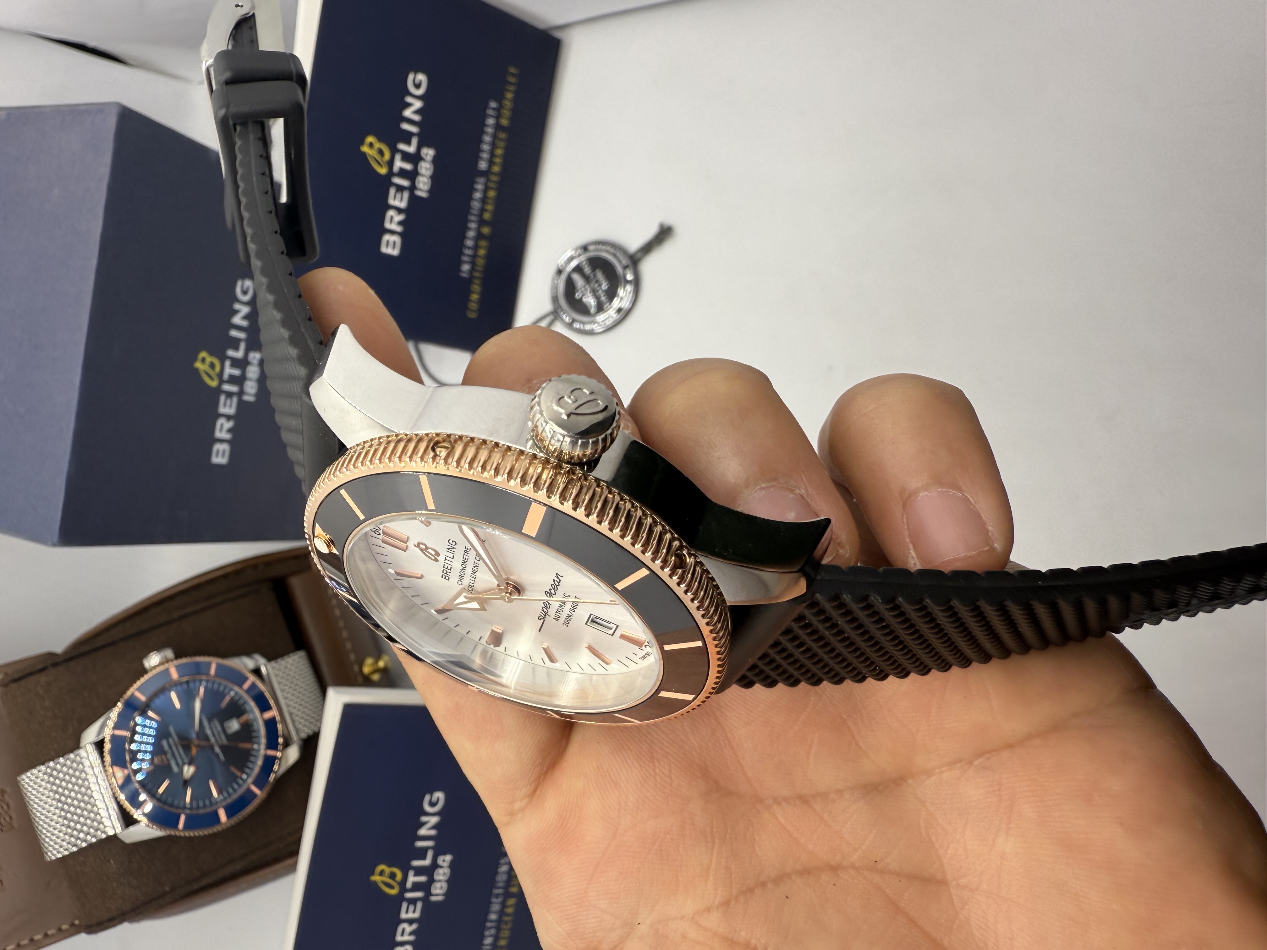 Breitling Superocean Heritage Branco e Rosê