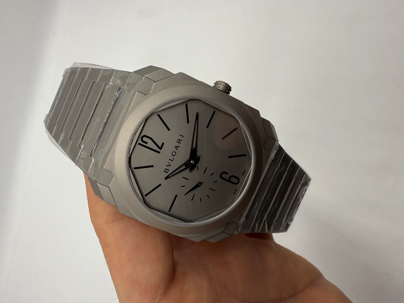 Bvlagari OCTO Finissimo Titanium