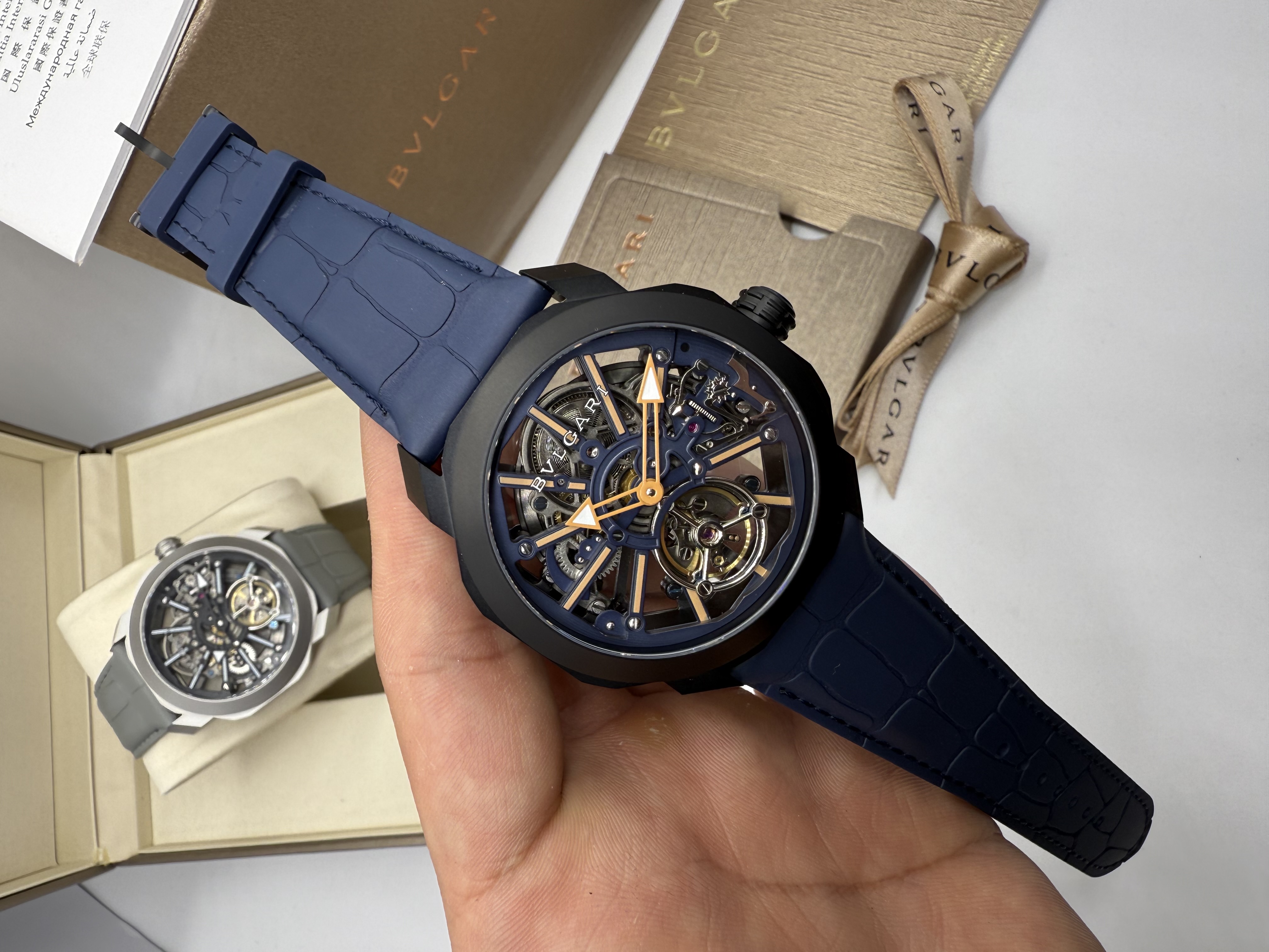 Bvlgari Octo Roma Skeleton Azul e Preto