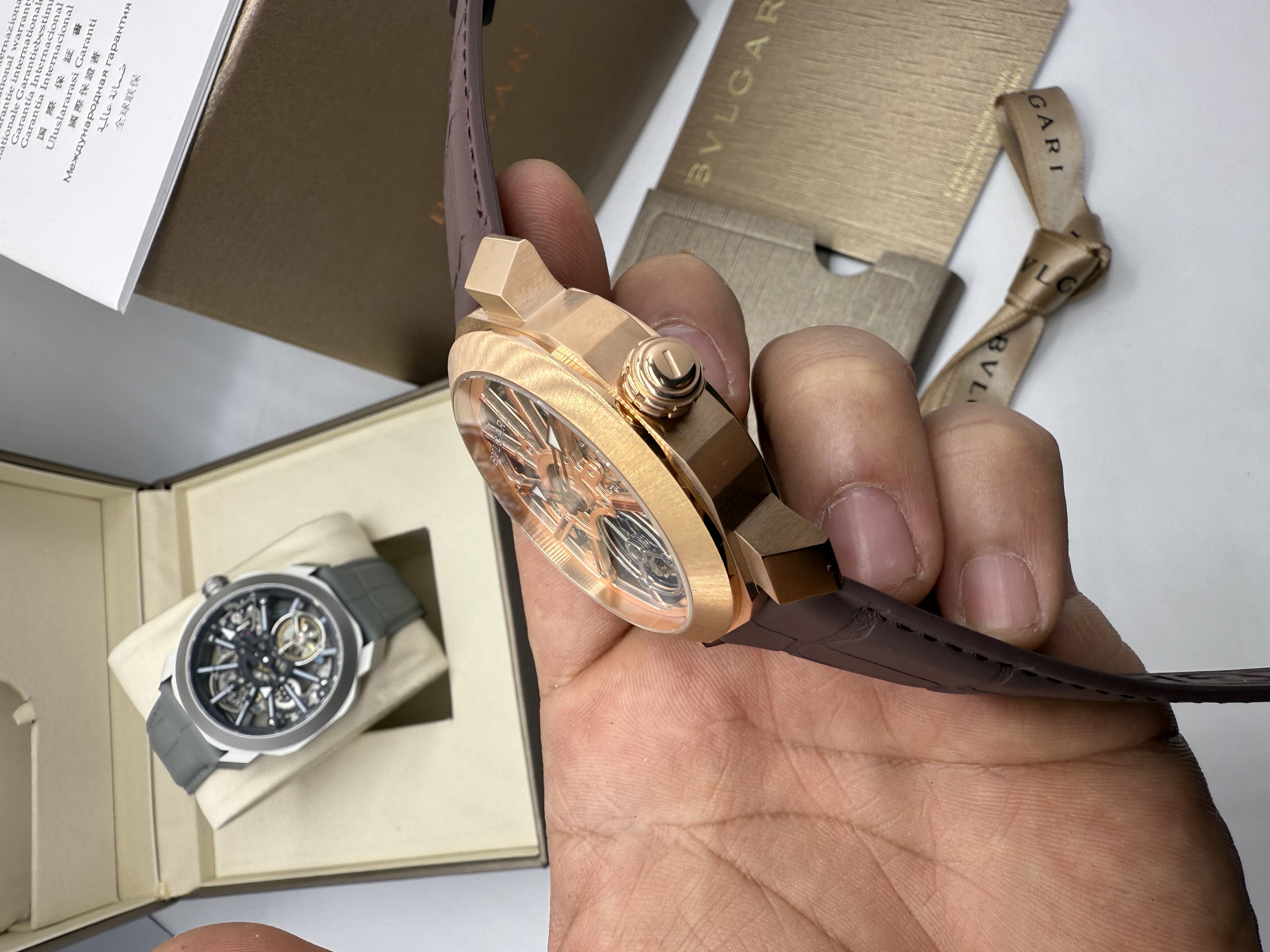Bvlgari Octo Roma Skeleton Rosê e Marrom