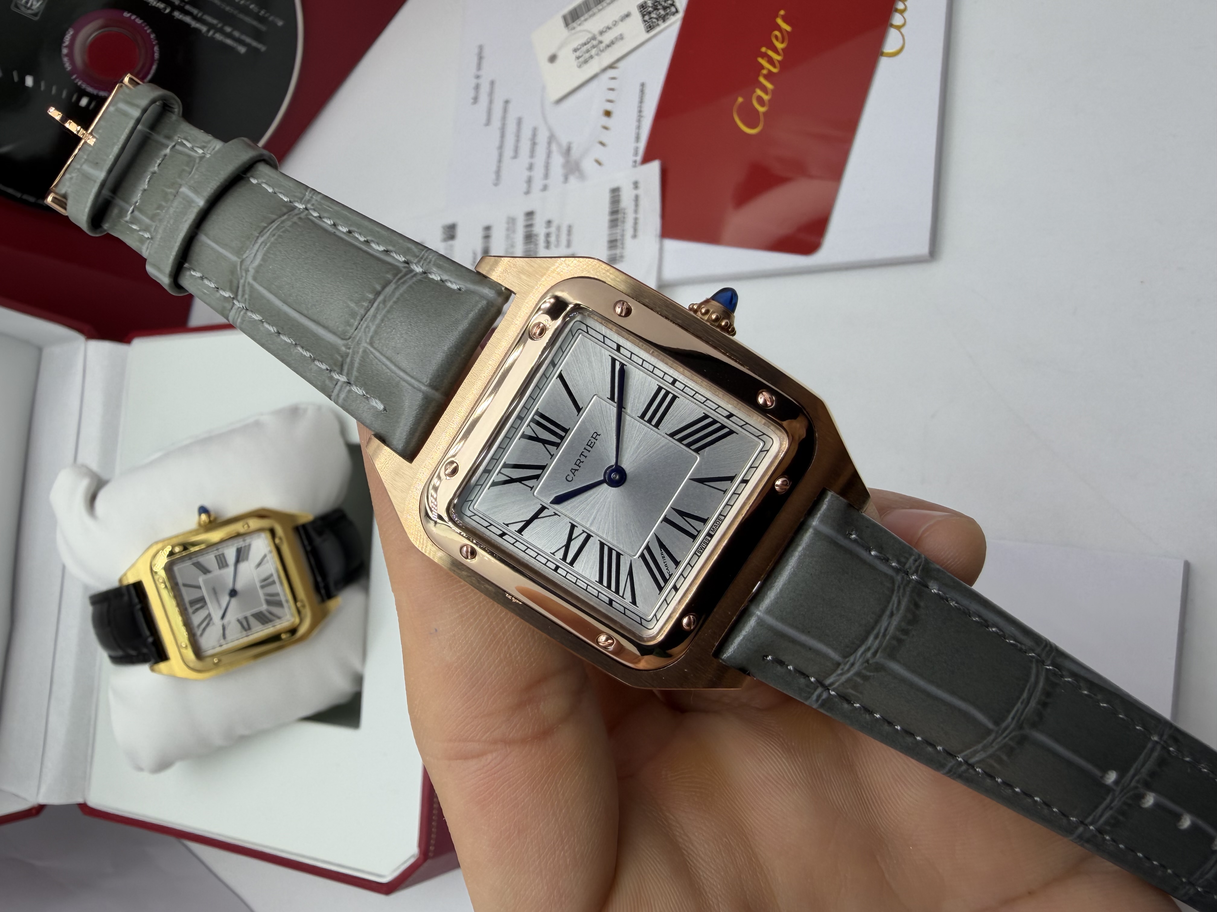 Cartier Santos Rosê Couro Cinza.
