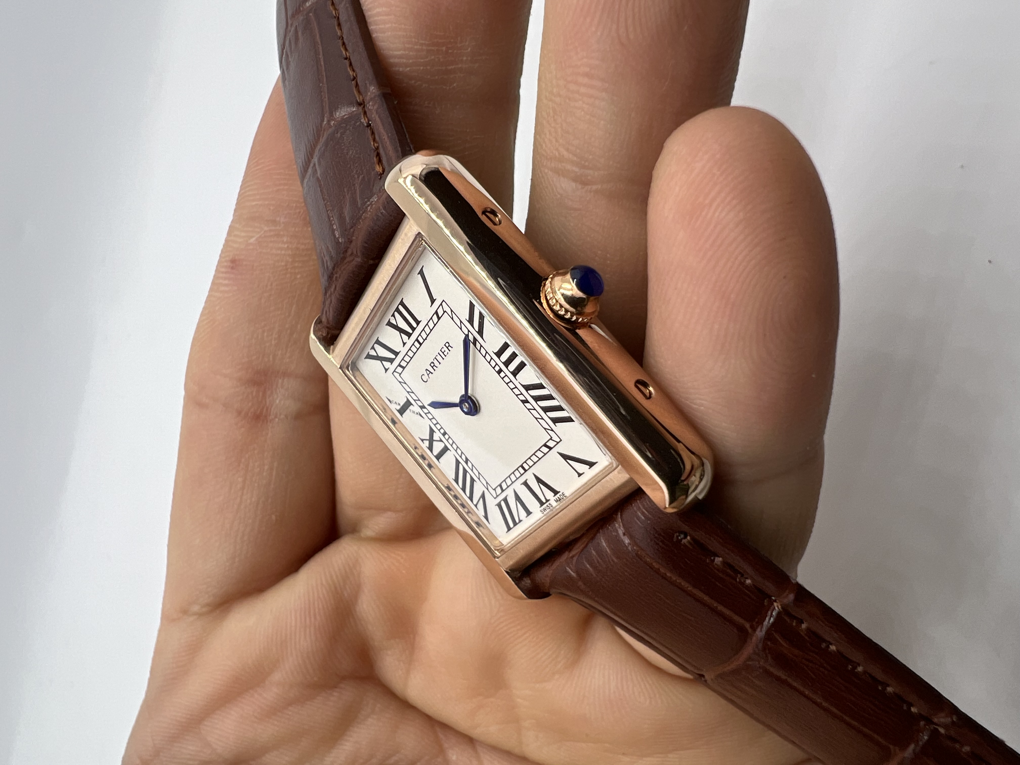 Cartier Tank Solo Rosê Couro Marrom Médio