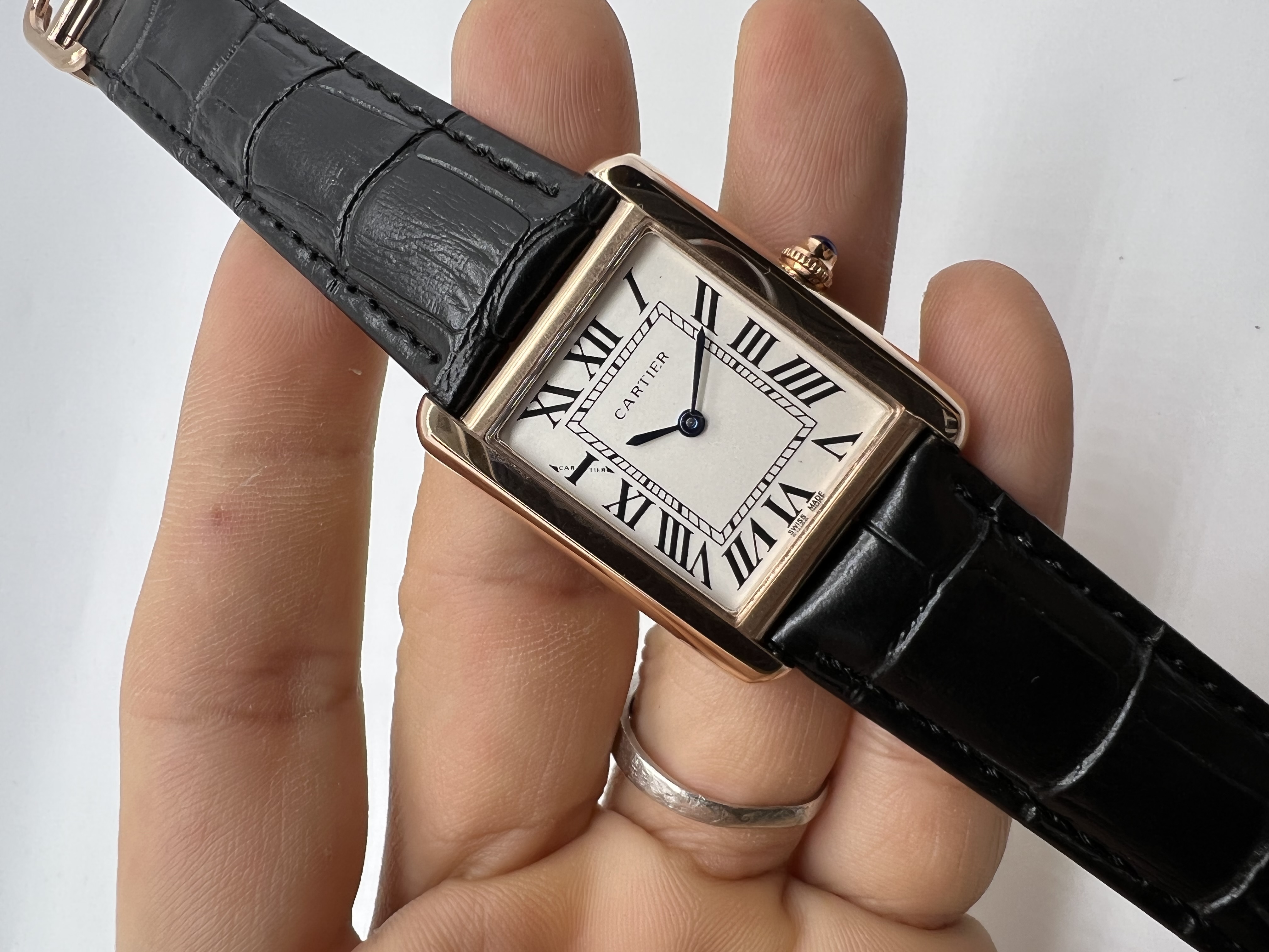 Cartier Tank Solo Rosê Couro Preto Médio
