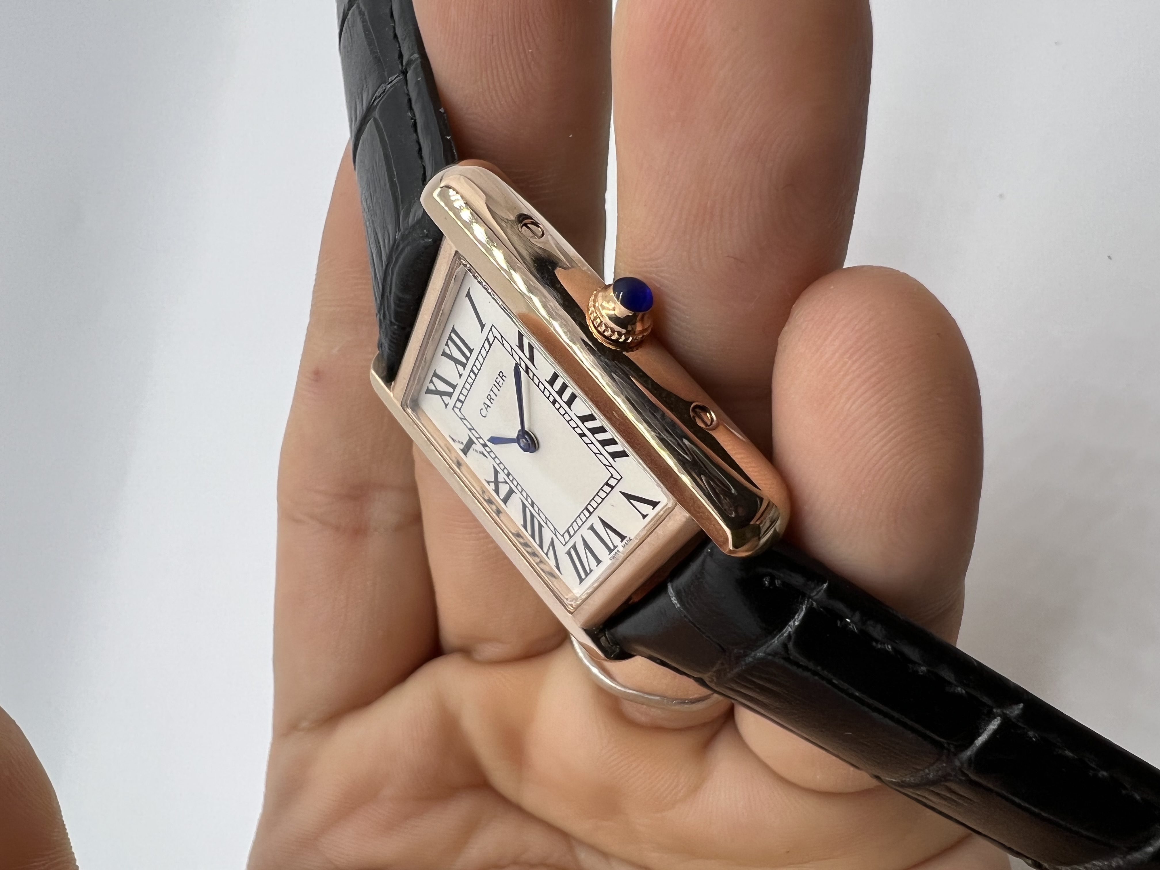 Cartier Tank Solo Rosê Couro Preto Médio