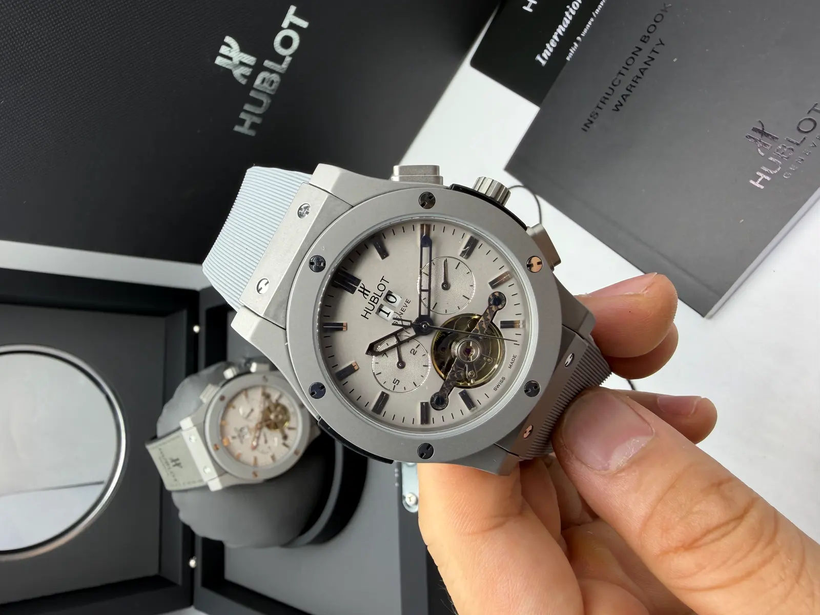 Hublot Classic Fusion Full Cinza Turbilhão