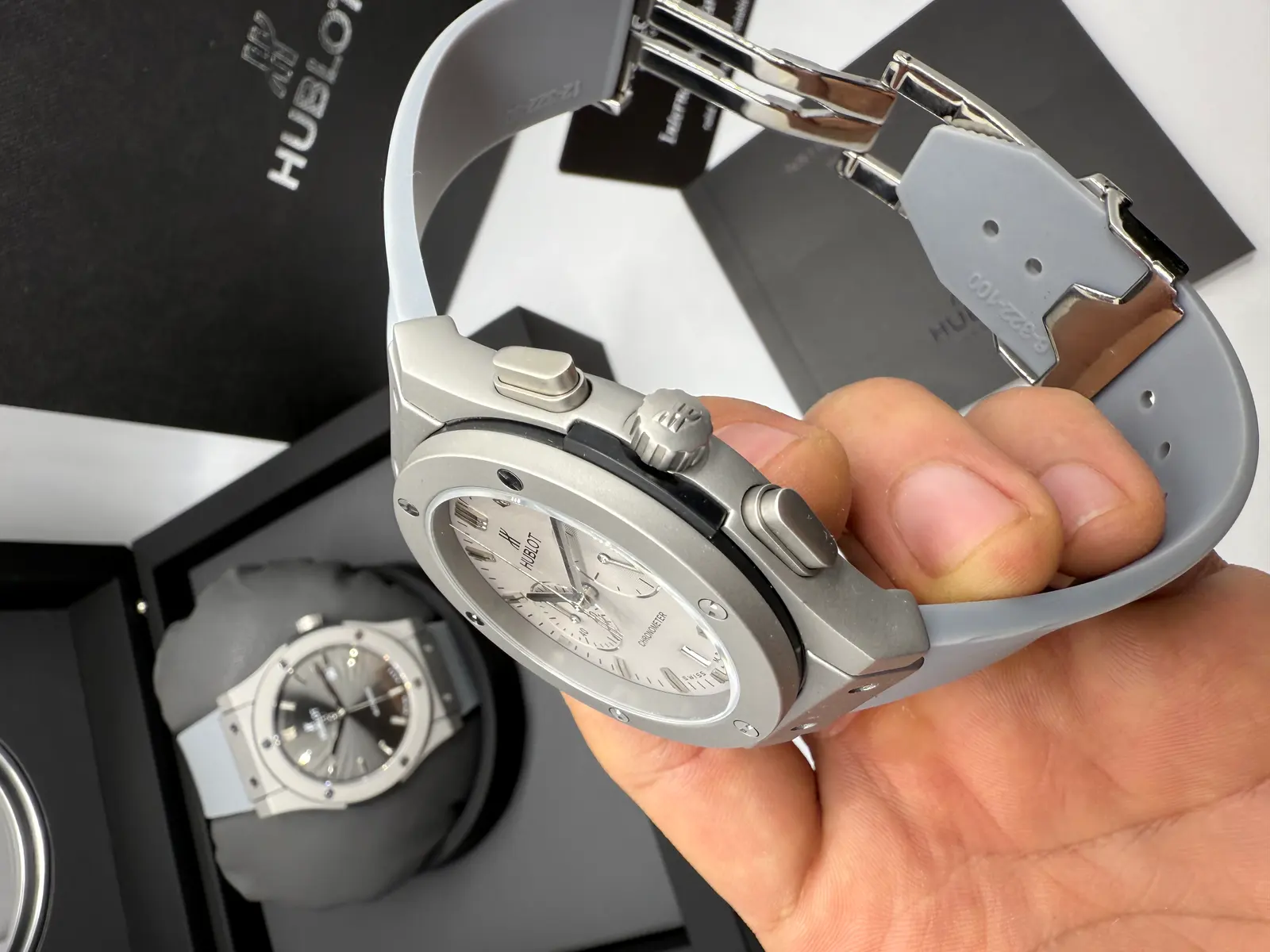 Hublot Classic Fusion Full Cinza