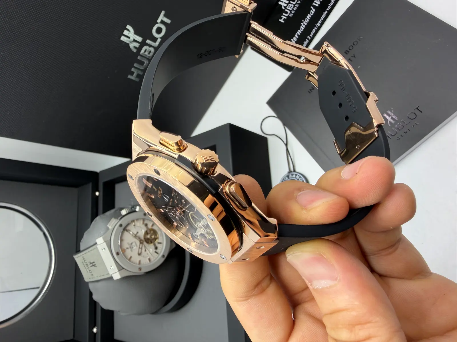 Hublot Classic Fusion Rosé  Turbilhão