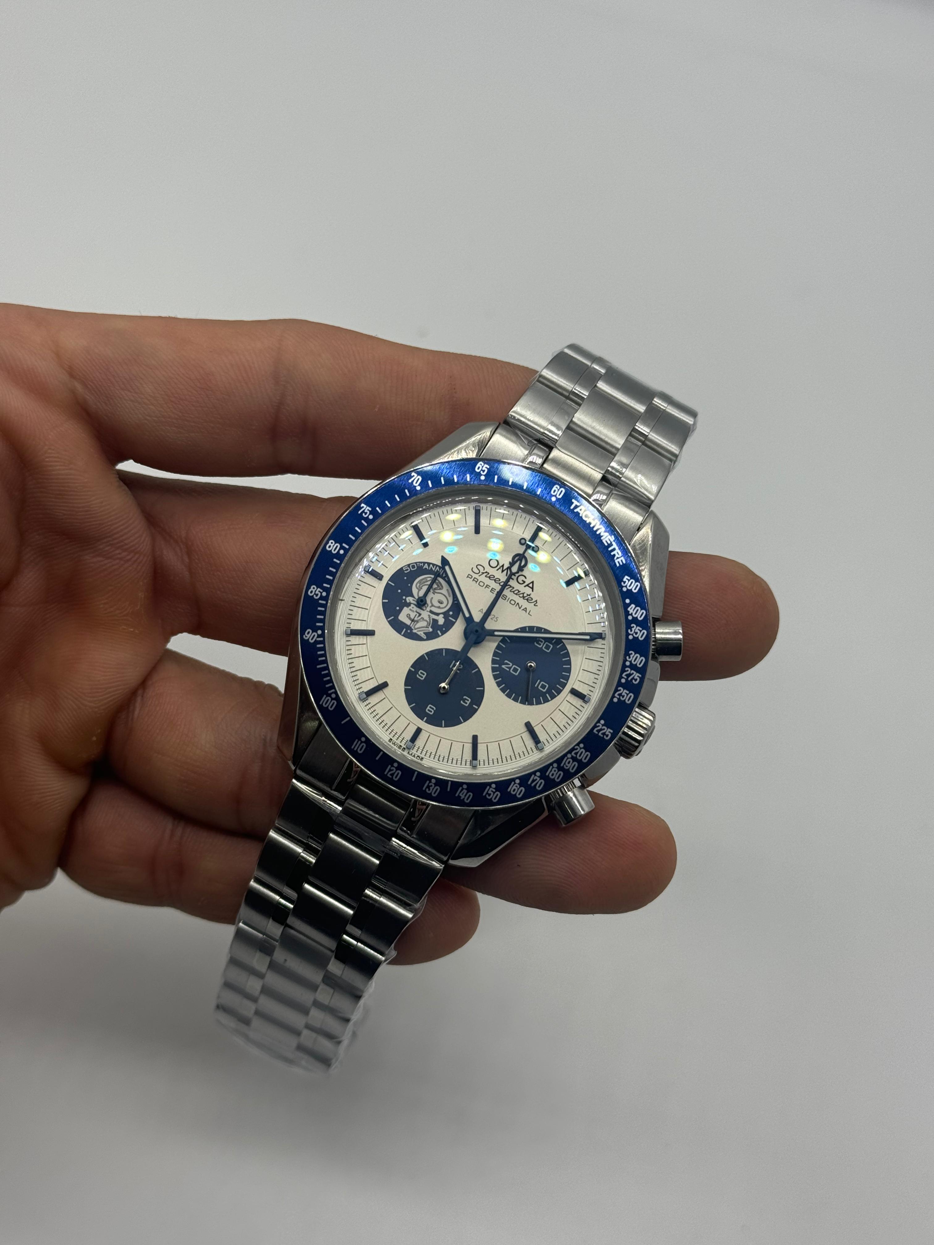 Omega Speedmaster “Snoopy”