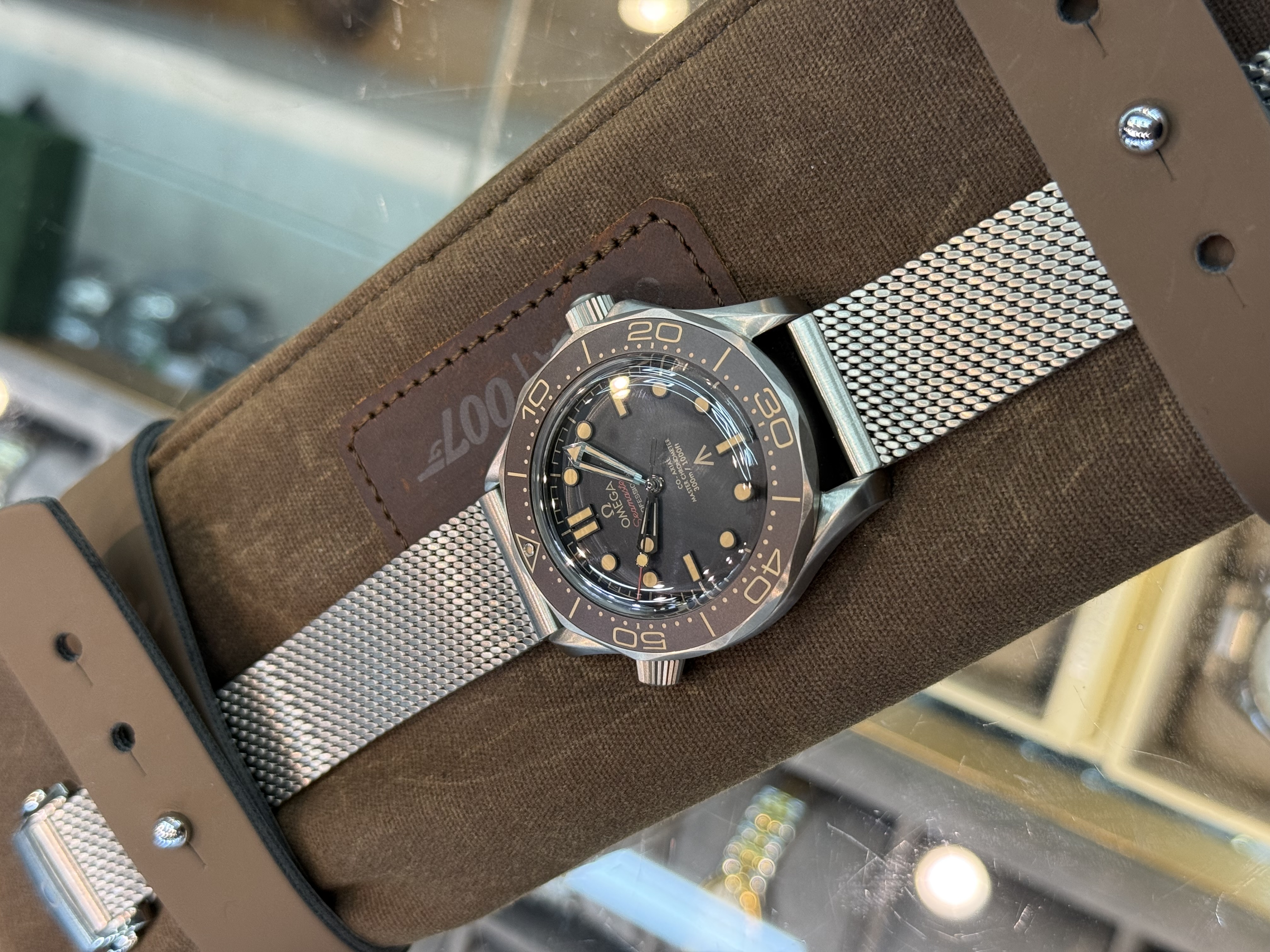 Omega Seamaster 007 Super Clone