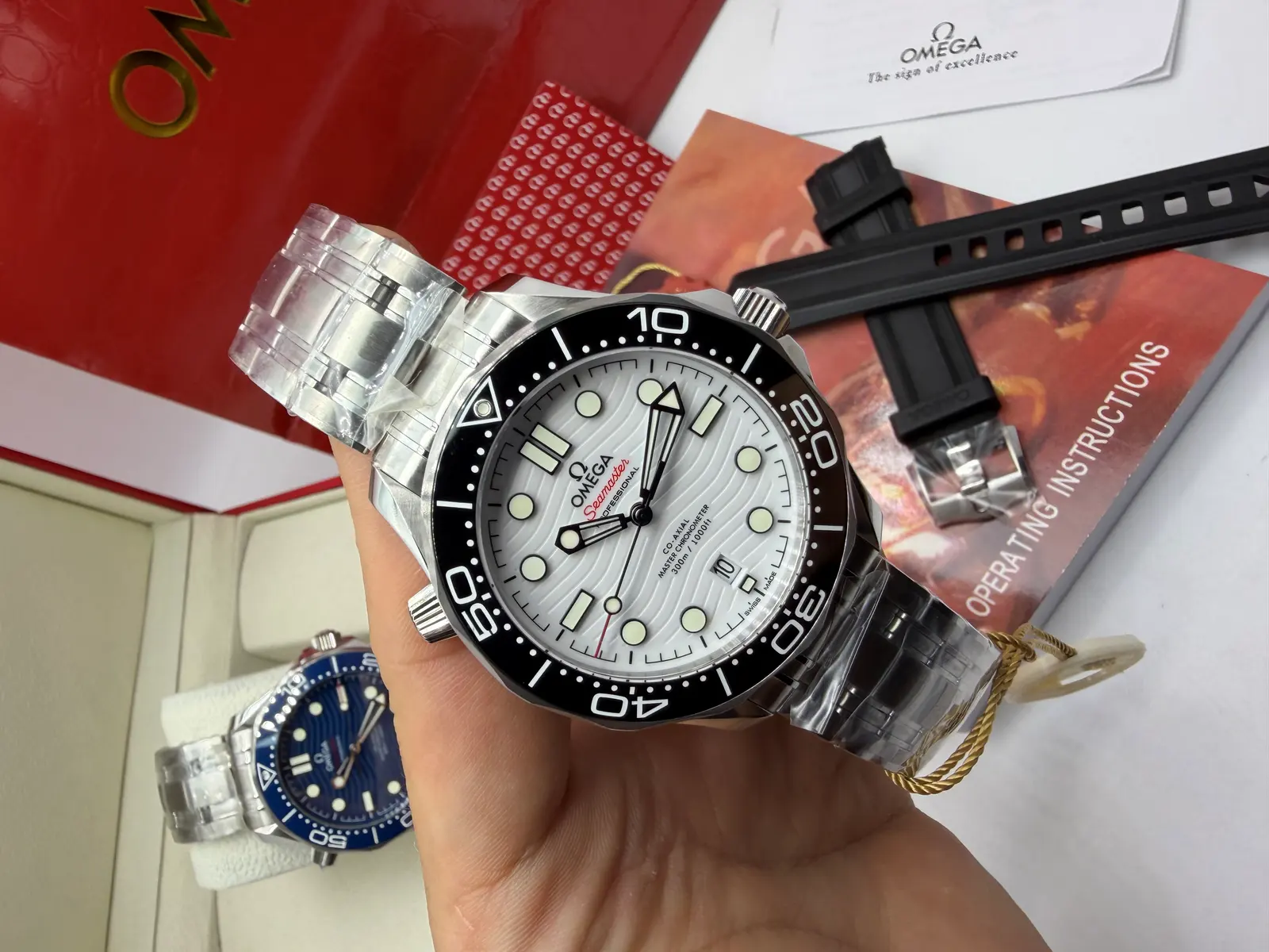 Omega Seamaster Co-Axial Dial Branco