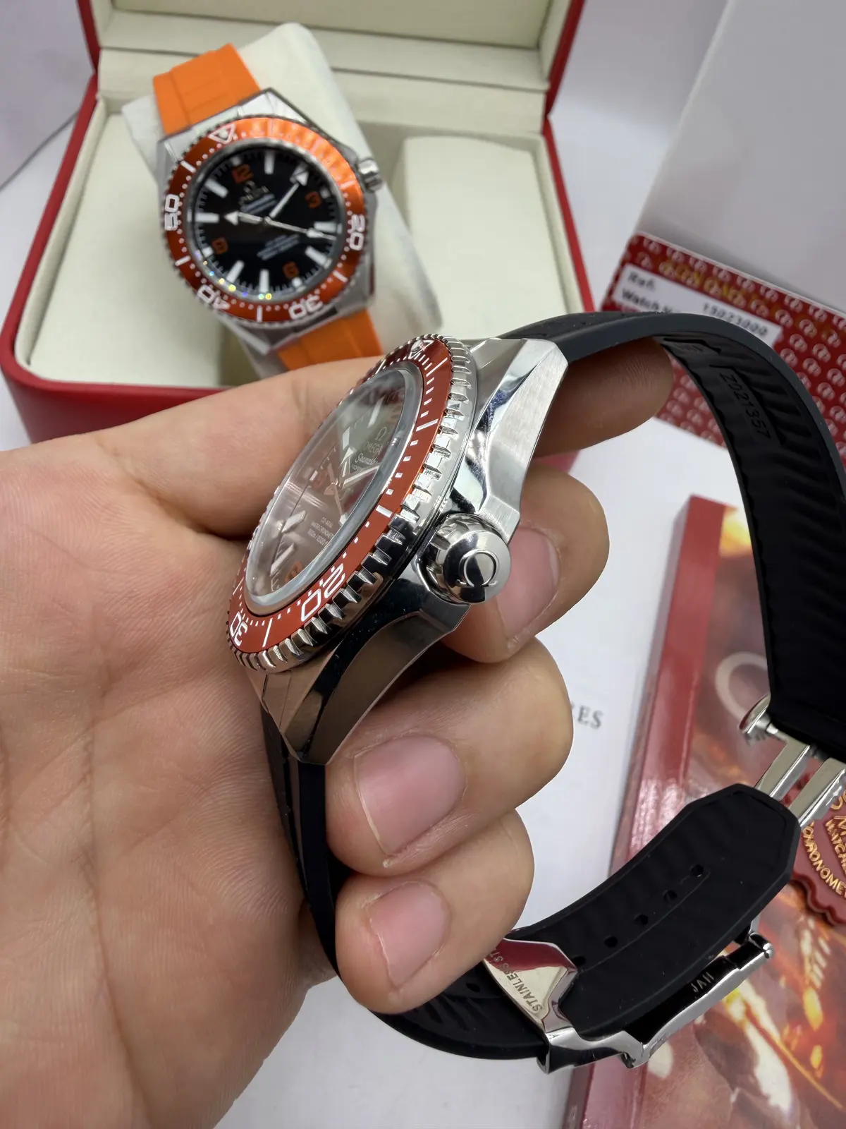 Omega Seamaster Planet Ocean Laranja
