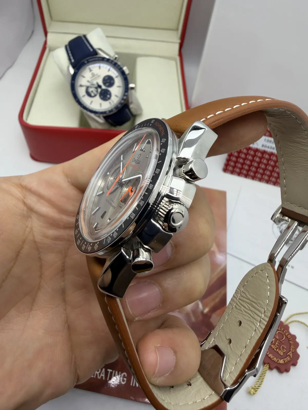Omega Speedmaster Co-Axial Master Couro