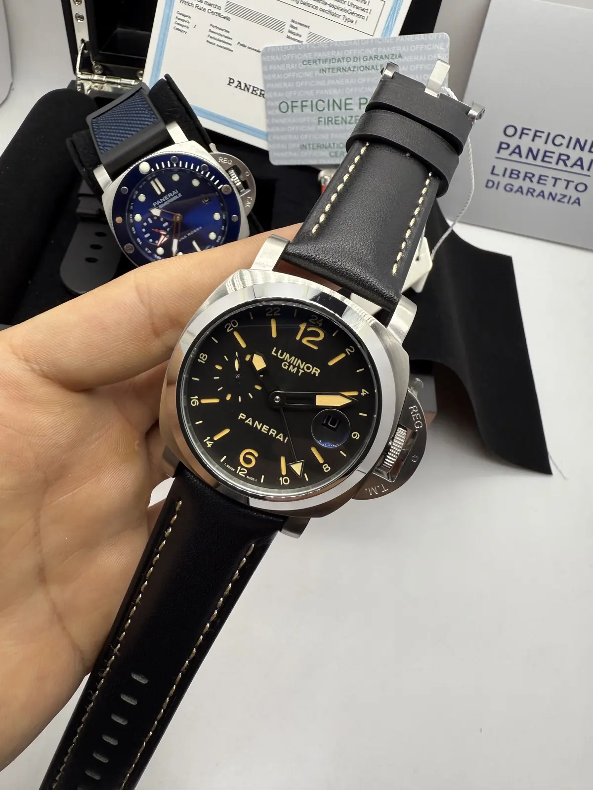 Panerai Luminor GMT Prata dial Preto