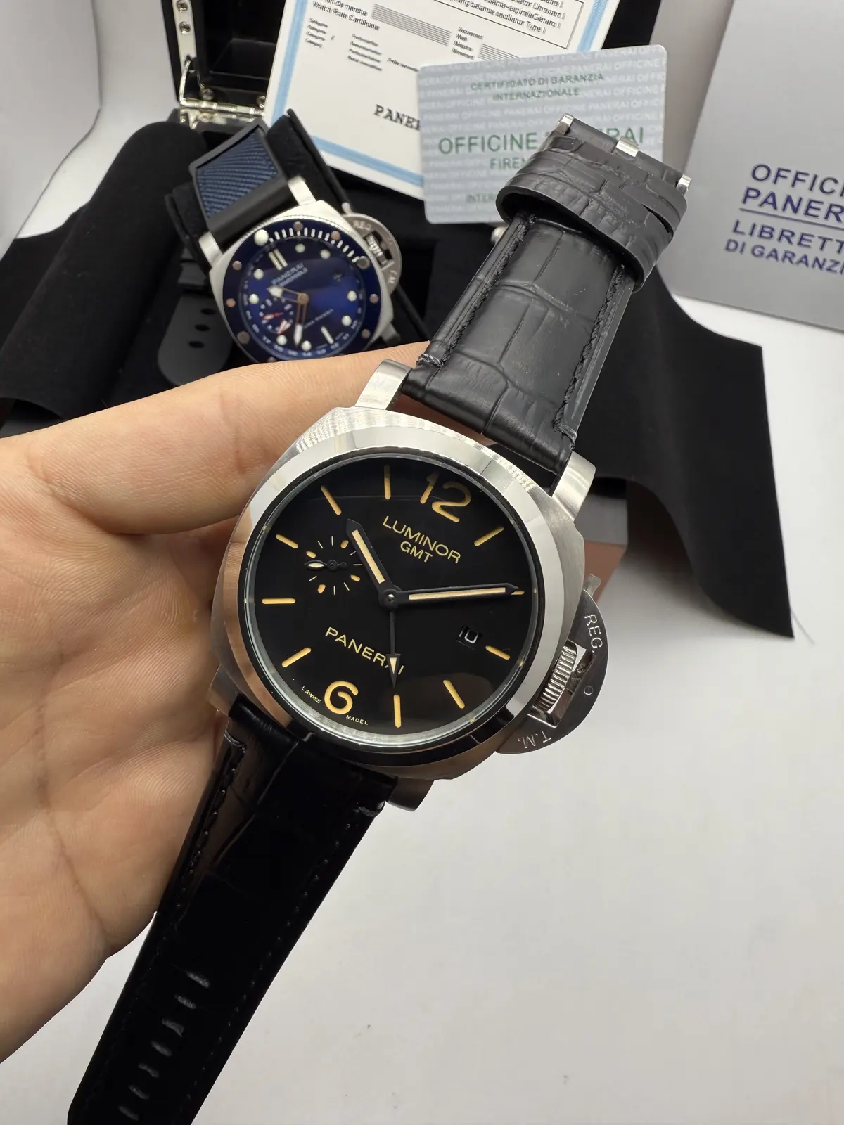 Panerai Luminor GMT Prata dial Preto