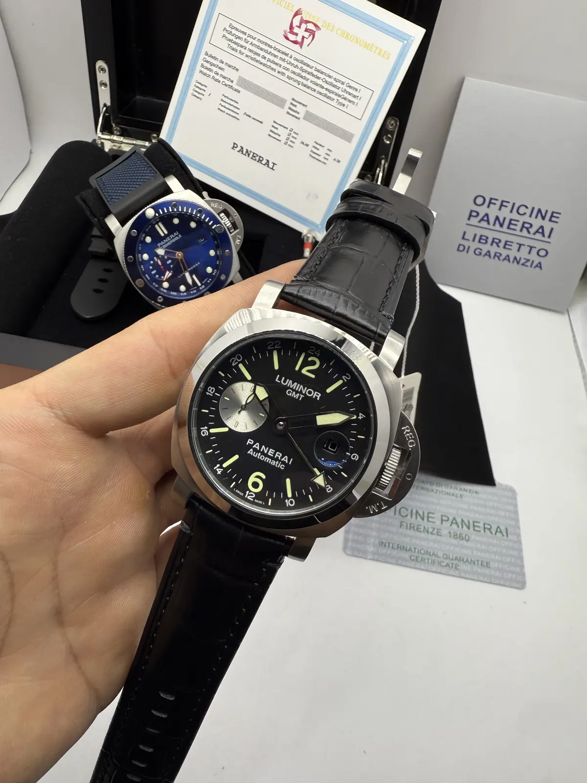 Panerai Luminor GMT Prata dial Preto