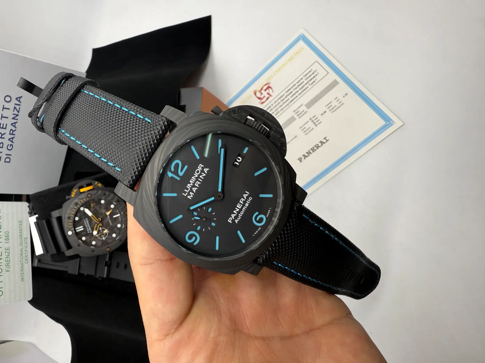 Panerai Luminor Marina Preto e azul
