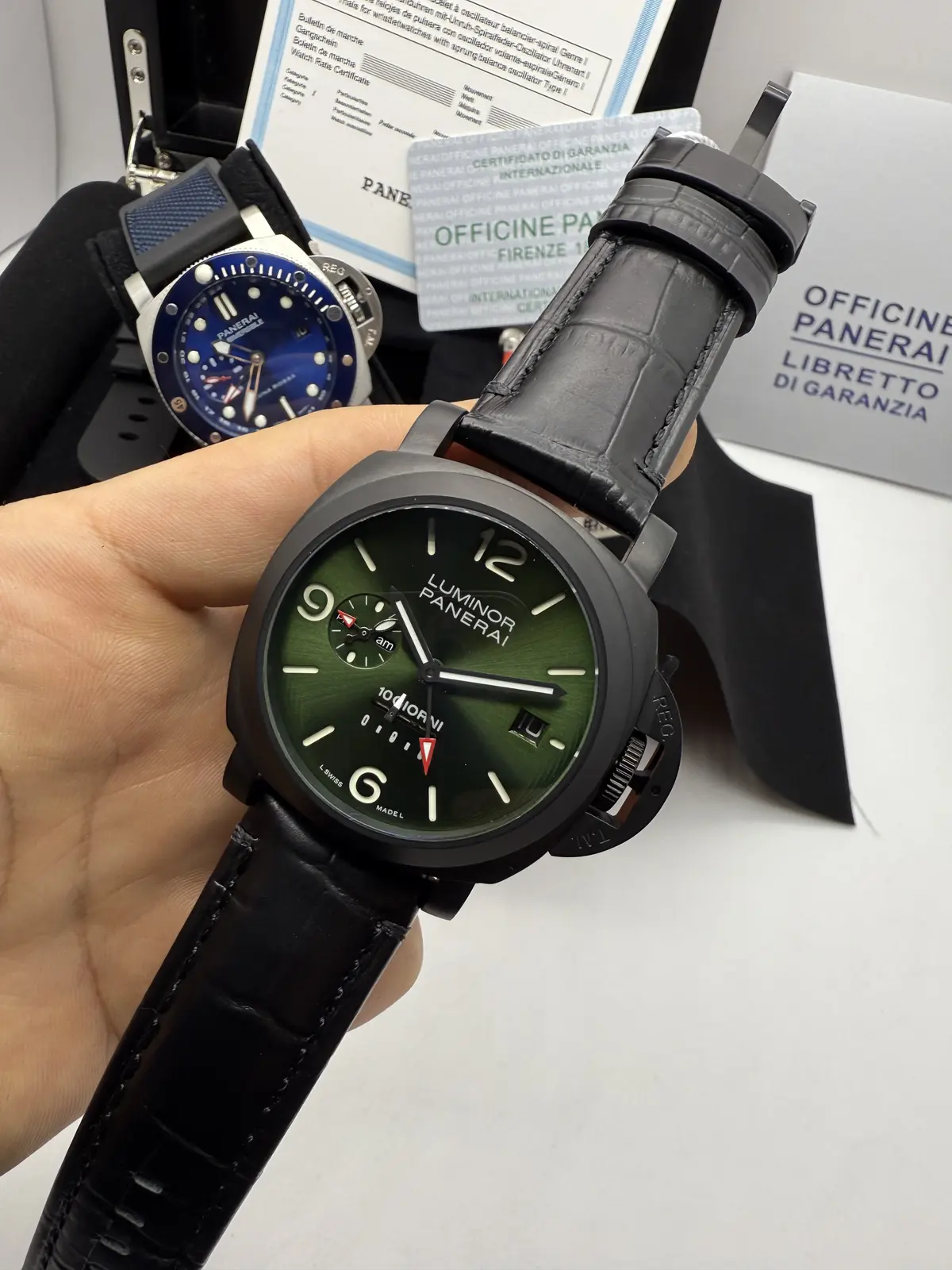 Panerai Luminor Preto dial Verde