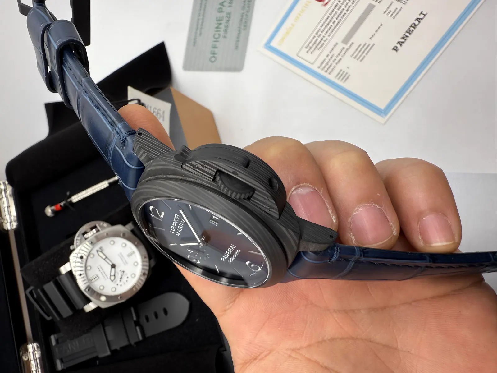 Panerai Luminor Preto e Azul