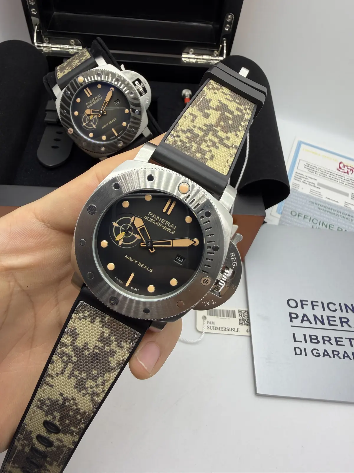 Panerai Submersible Prata Dial Prata Pulseira Camo