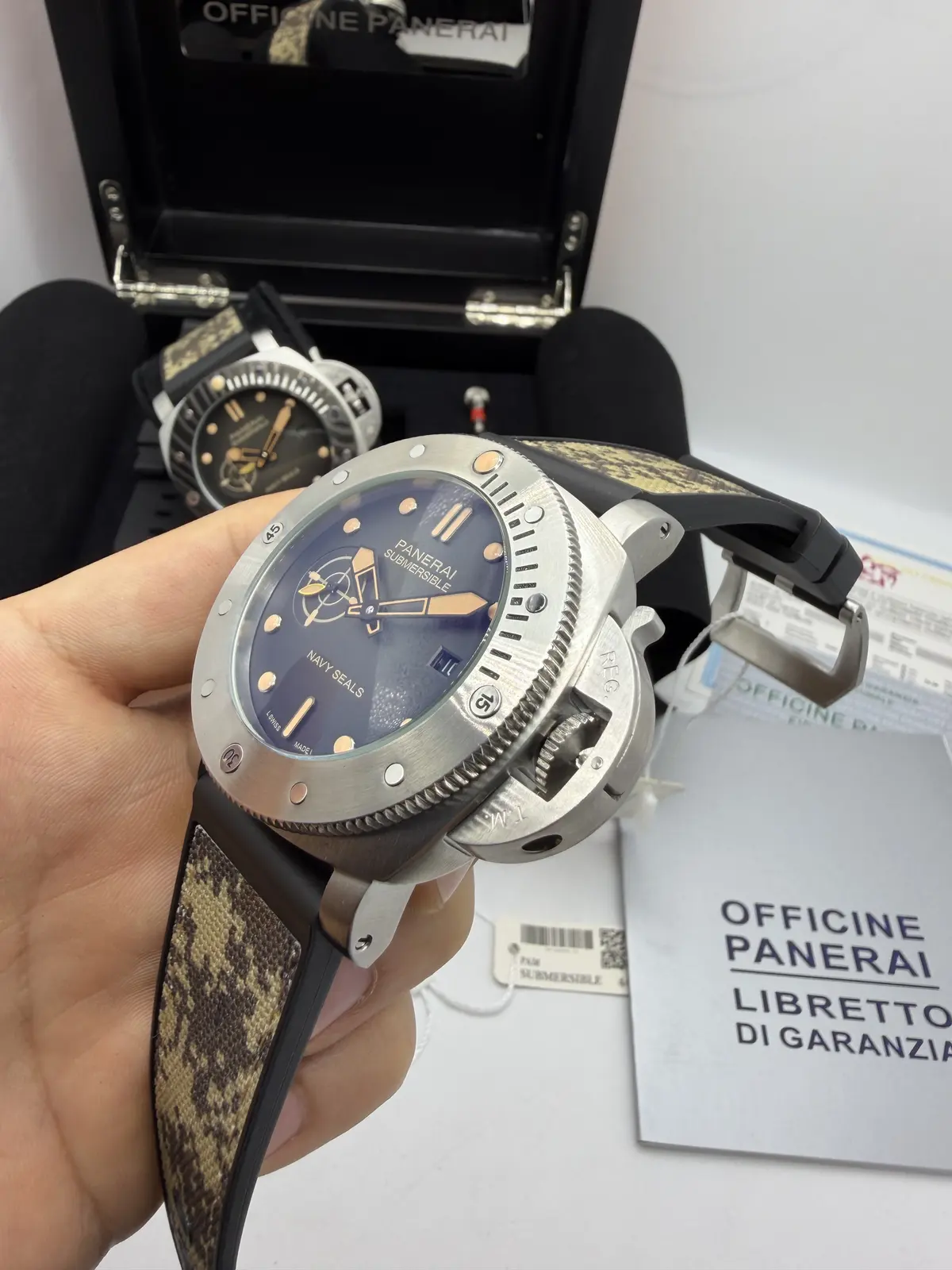 Panerai Submersible Prata Dial Prata Pulseira Camo