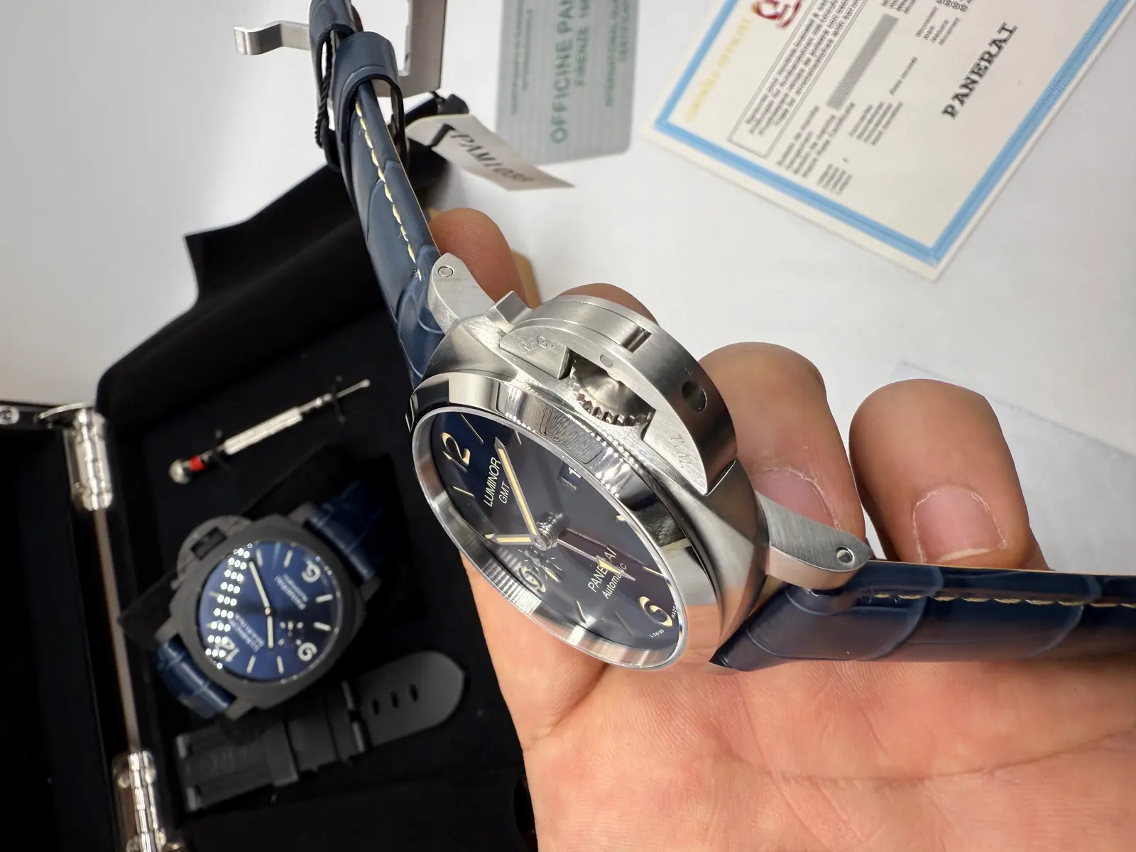 Panerai Luminor GMT Azul