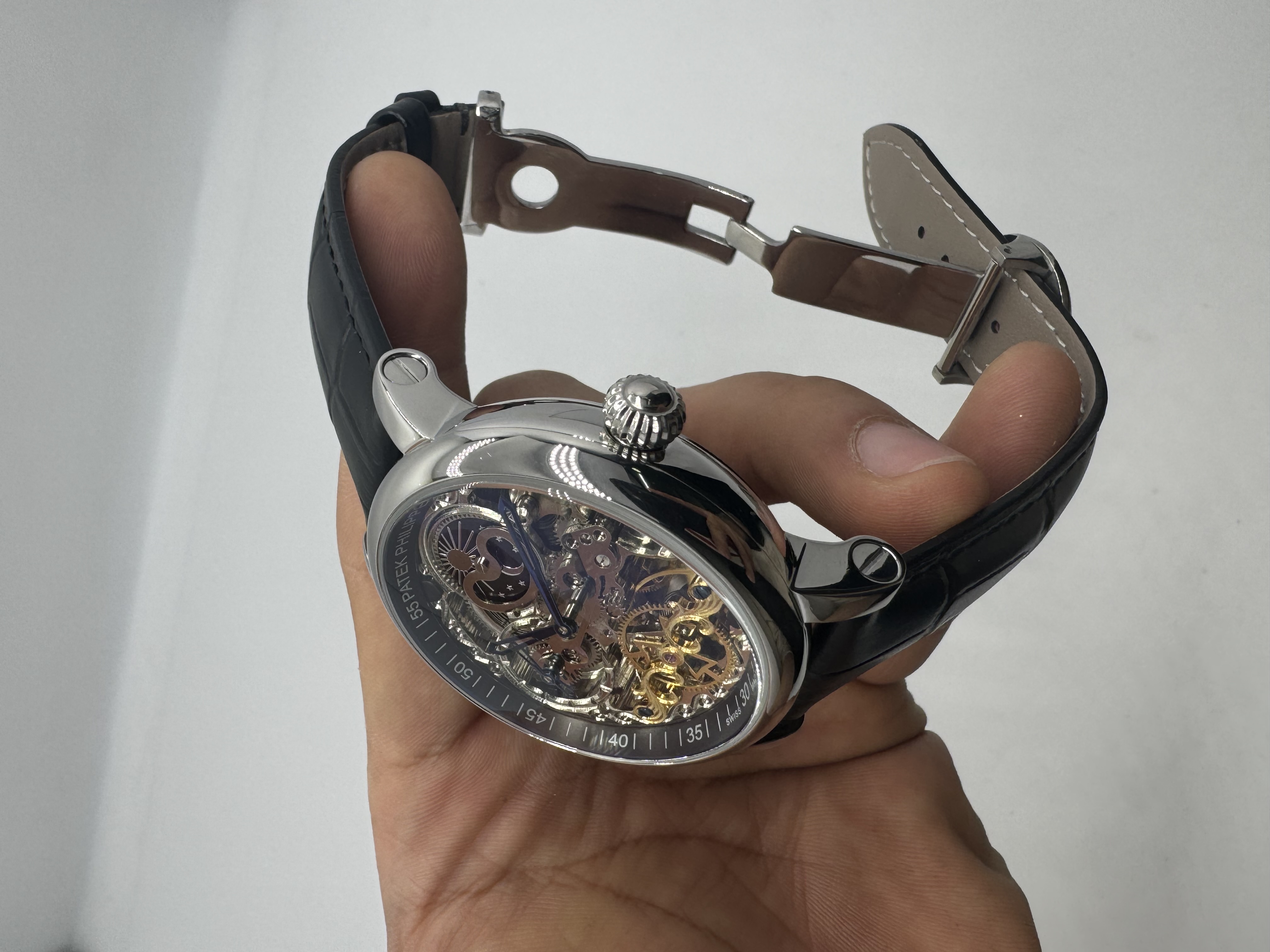 Patek Philippe SKELECT Monphase Dial Preto Couro Preto.
