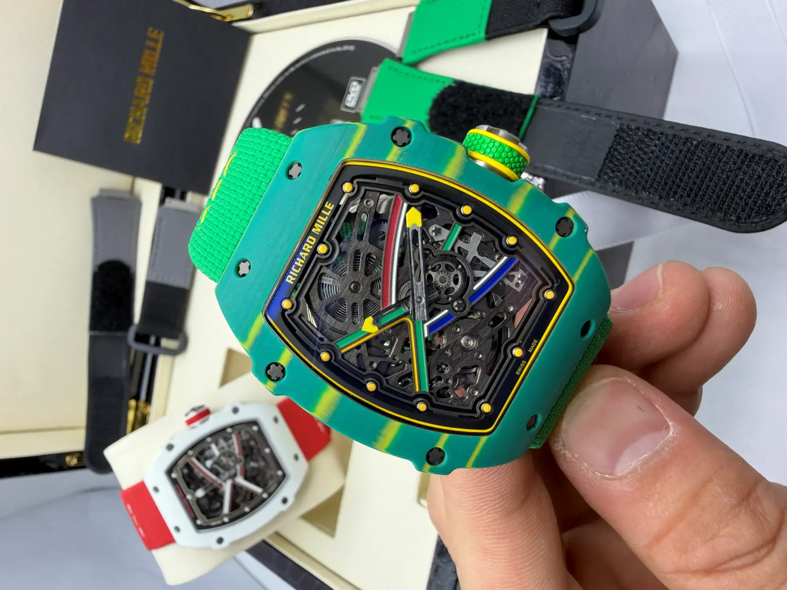 Richard Mille RM-6702 Verde Fibra de Carbono