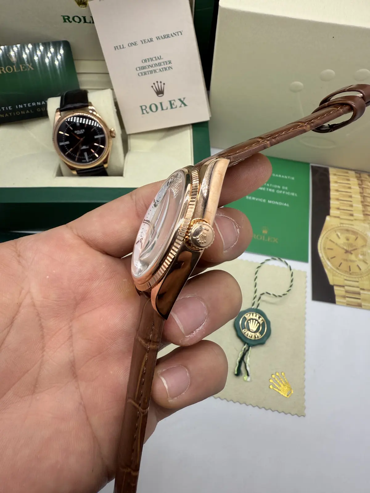 Rolex Cellini Rosé Dial Branco Couro Marrom