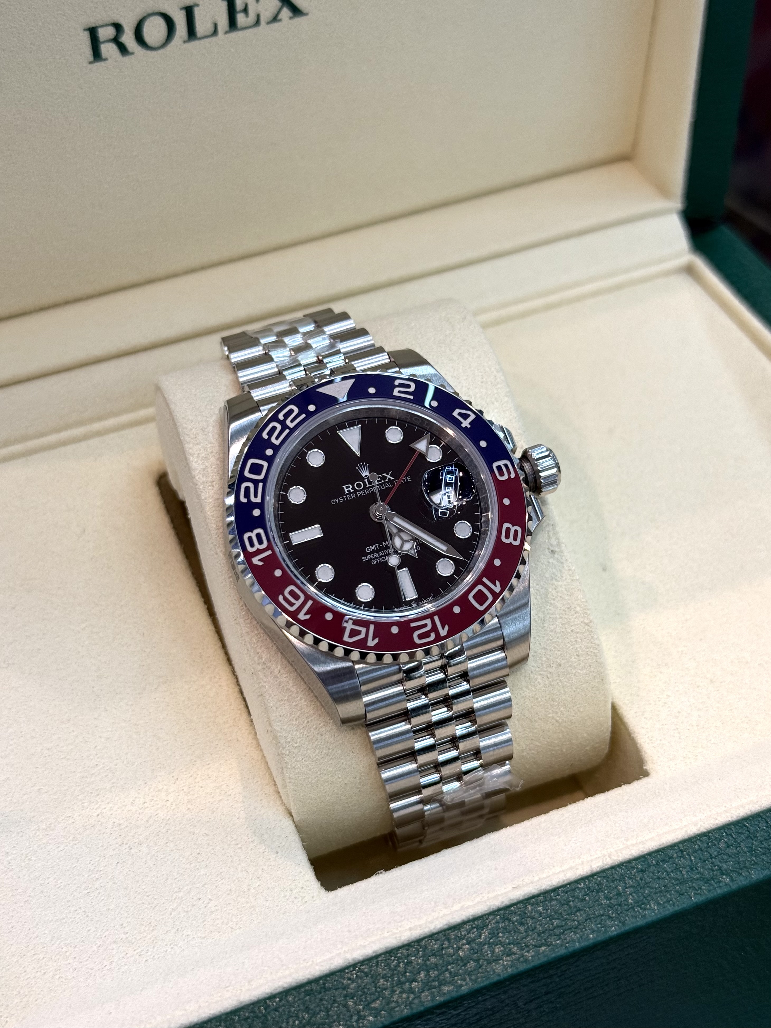 Rolex GMT master 2 “Pepsi” Super Clone