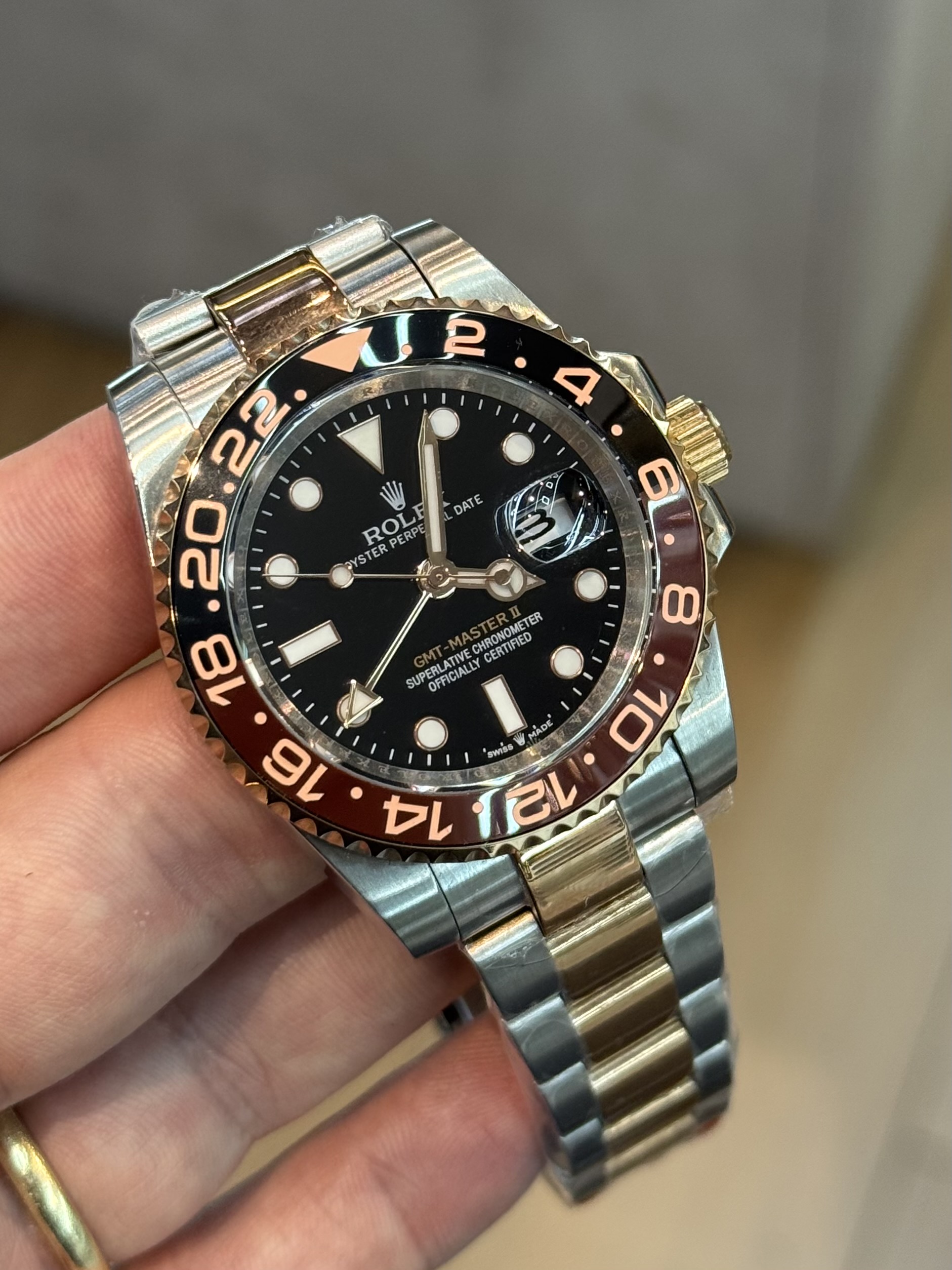 Rolex GMT master II “Rootbeer”