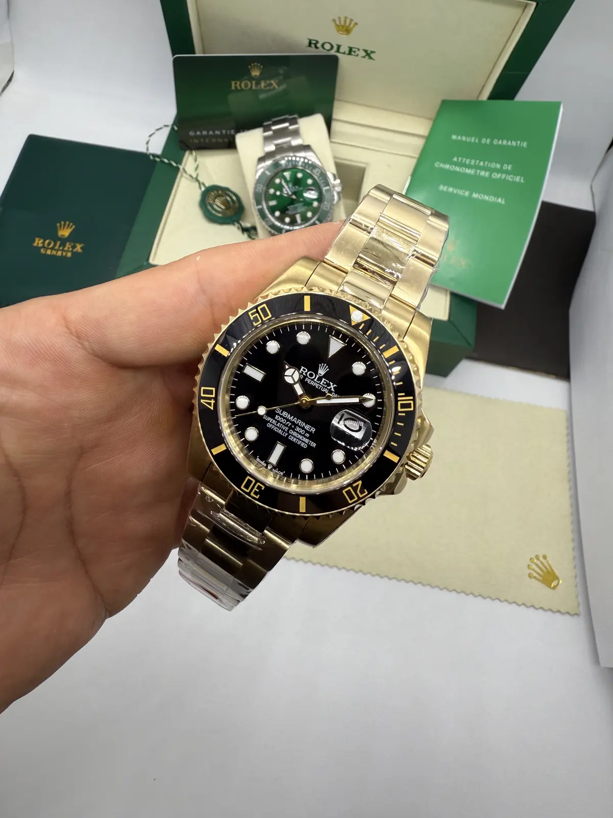 Rolex Submariner Full Gold Dial Preto