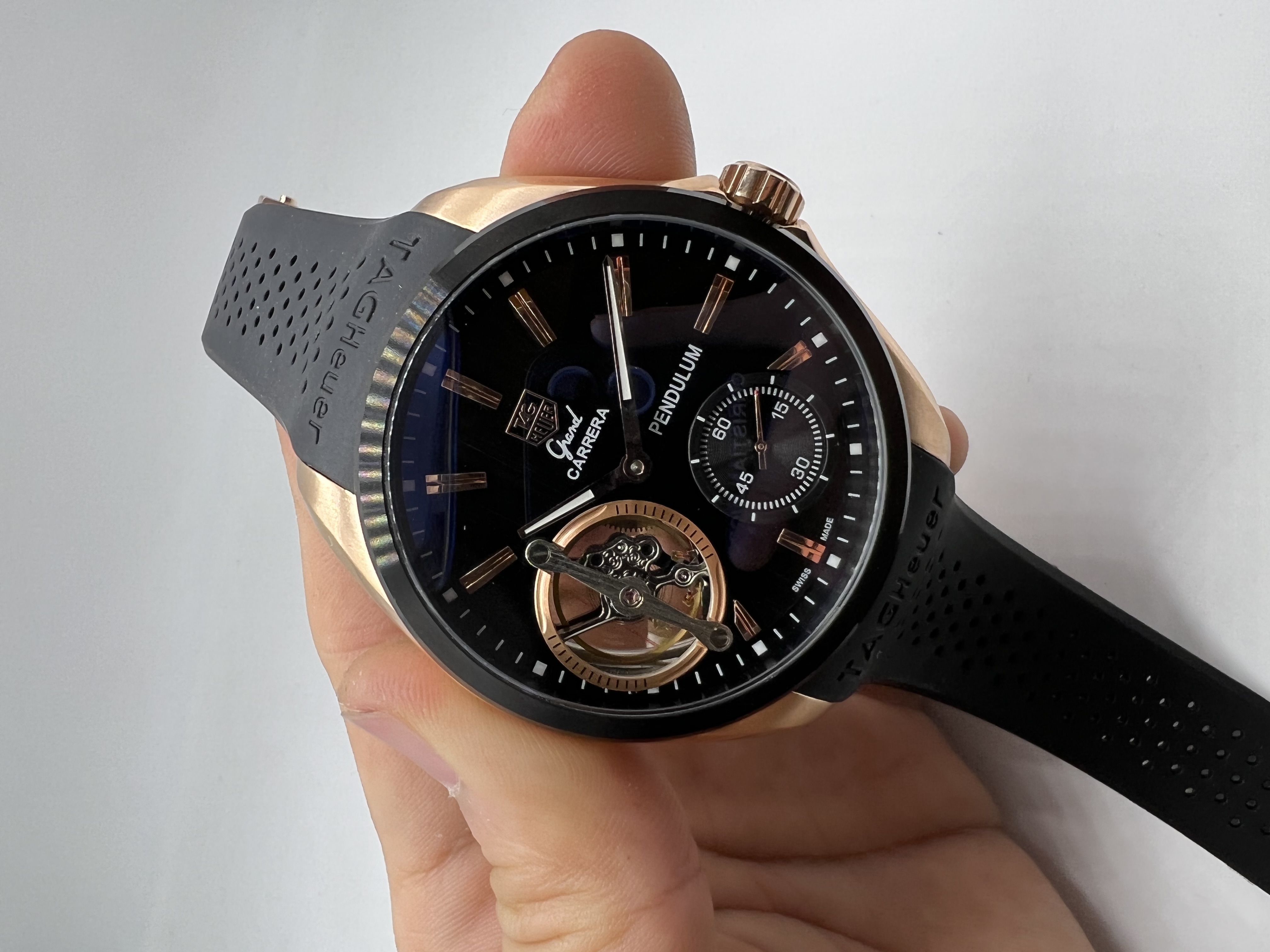 Tag Heuer Grand Carrera PENDULUM Rosê  Dial Preto