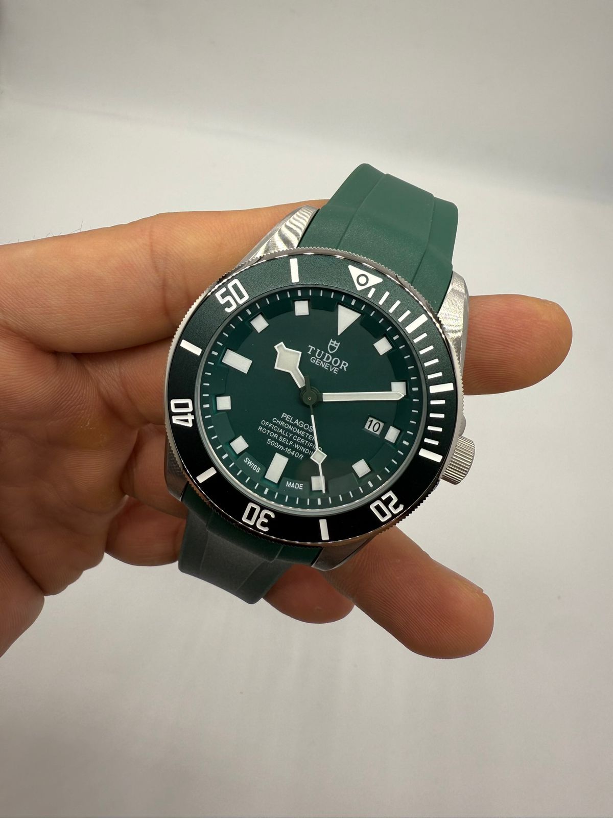 Tudor Linha Clone 015