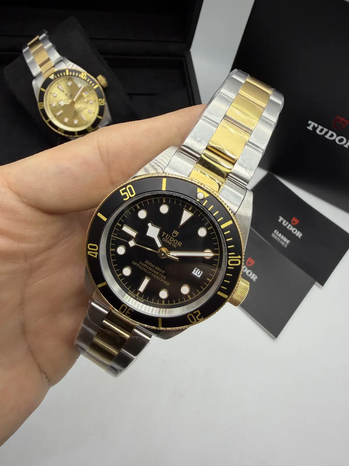 Tudor Pelagos Dial Preto aço e dourado